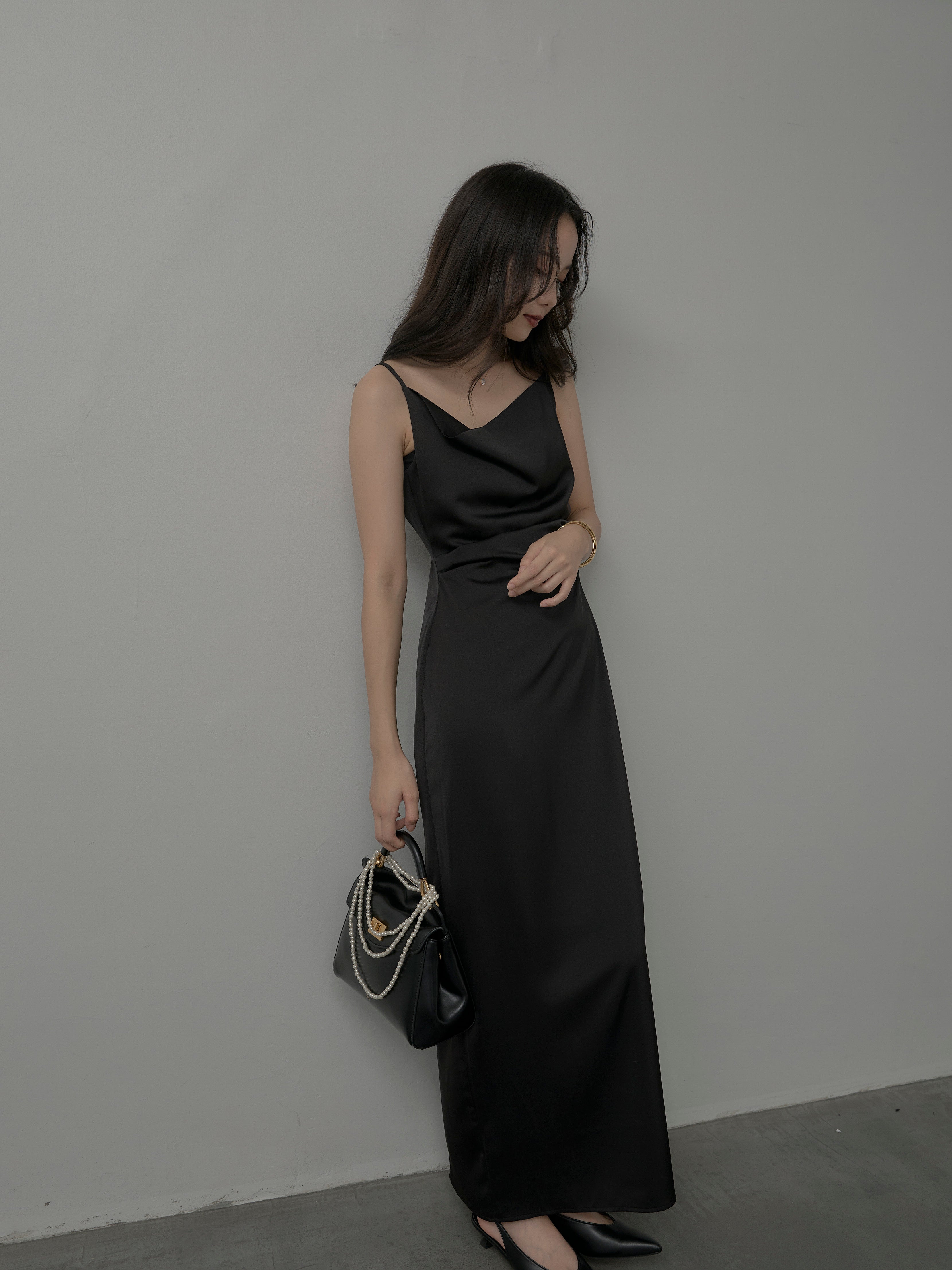 nairo 【Essential】サテンドレープキャミワンピ Essential】サテンドレープキャミワンピ – nairo