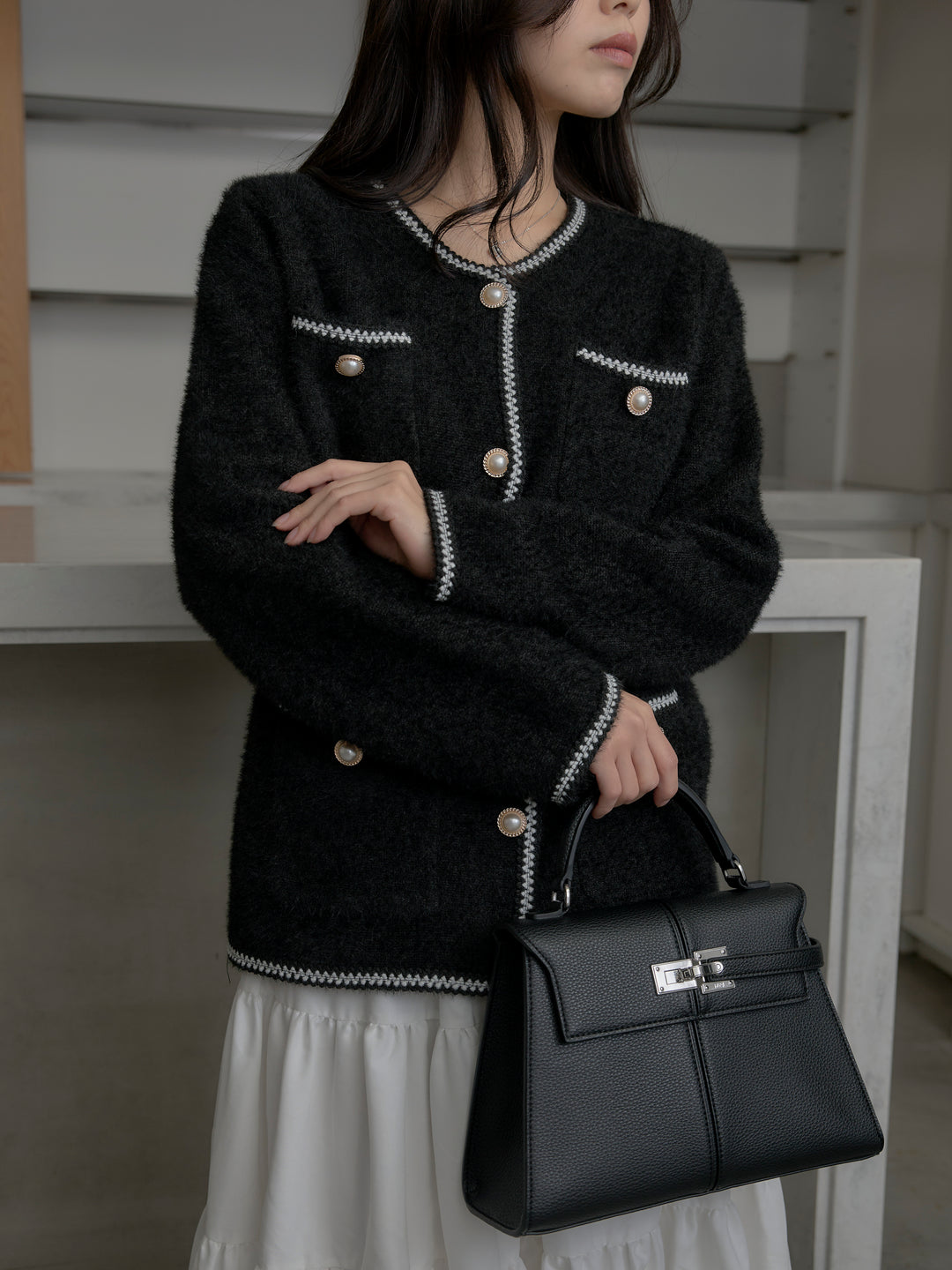 【SET】モヘアタッチパールボタンニットカーディガン+【Essential】ピーチスキンティアードスカート(2set)