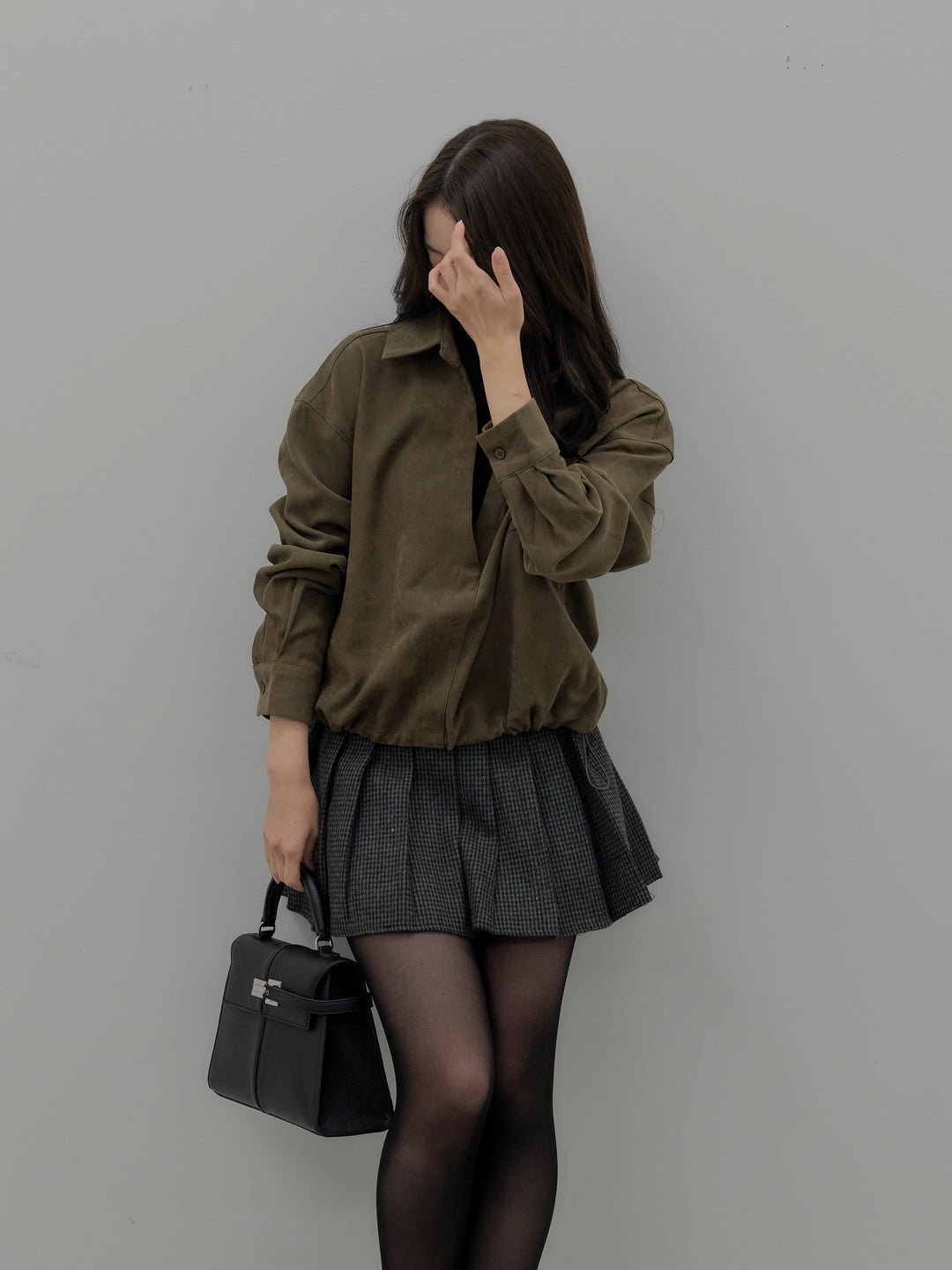 ドッキングデザイン裾ドロストスエードシャツ