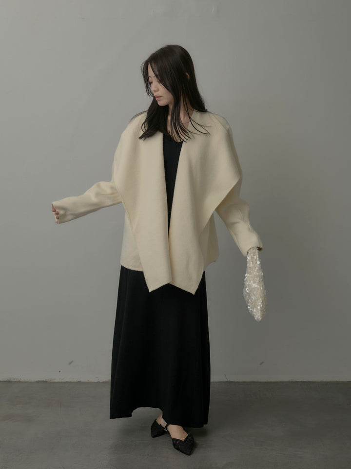 Vネックニットロングワンピース