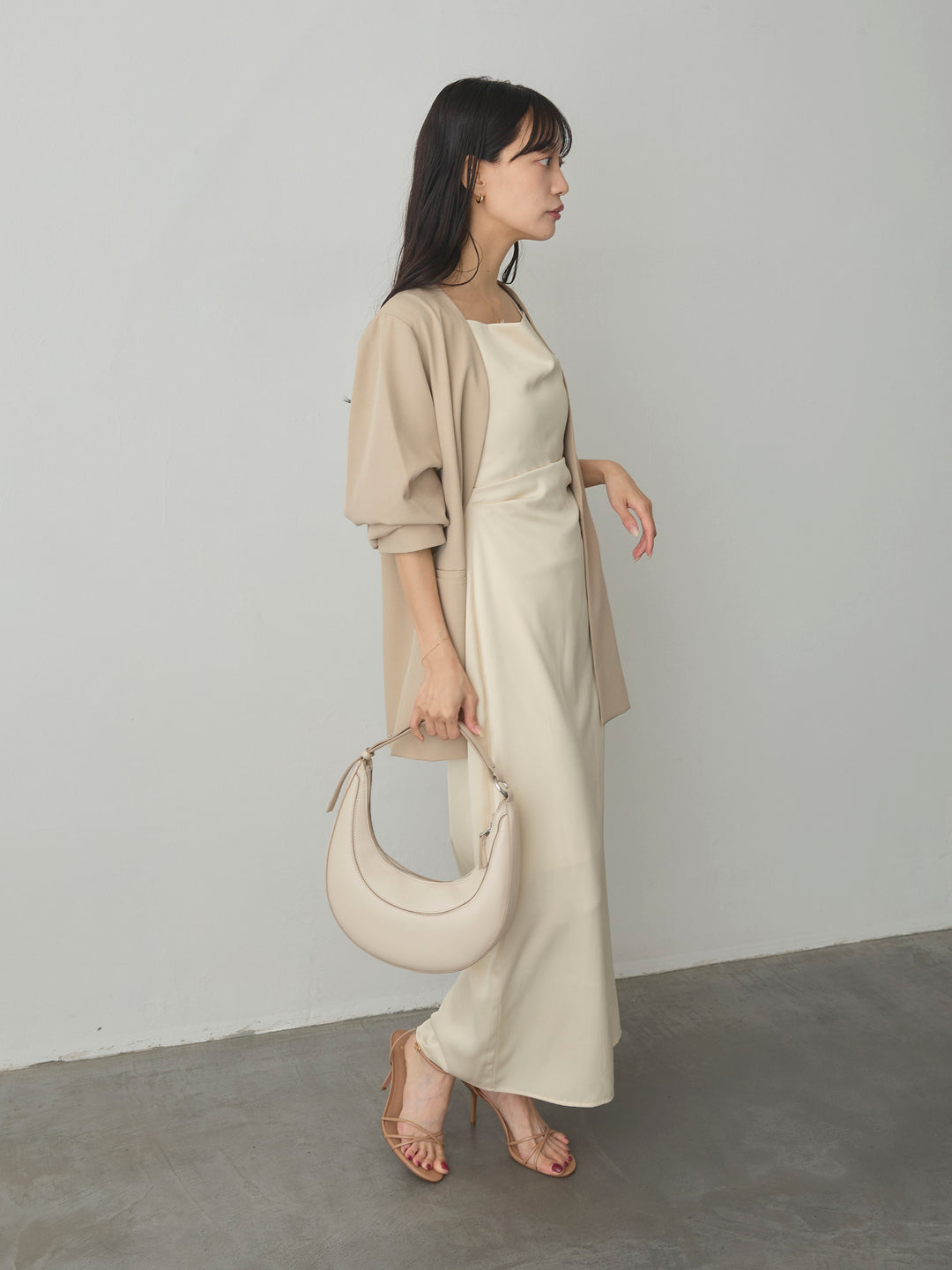 【SET】【Essential】フロントホックノーカラージャケット+【Essential】サテンドレープキャミワンピ(2set)