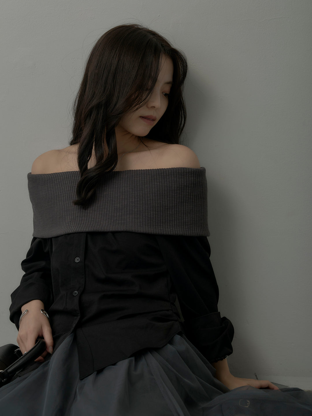 【SET】ニットシャツドッキングオフショルトップス+ボリュームチュールスカート(2set)