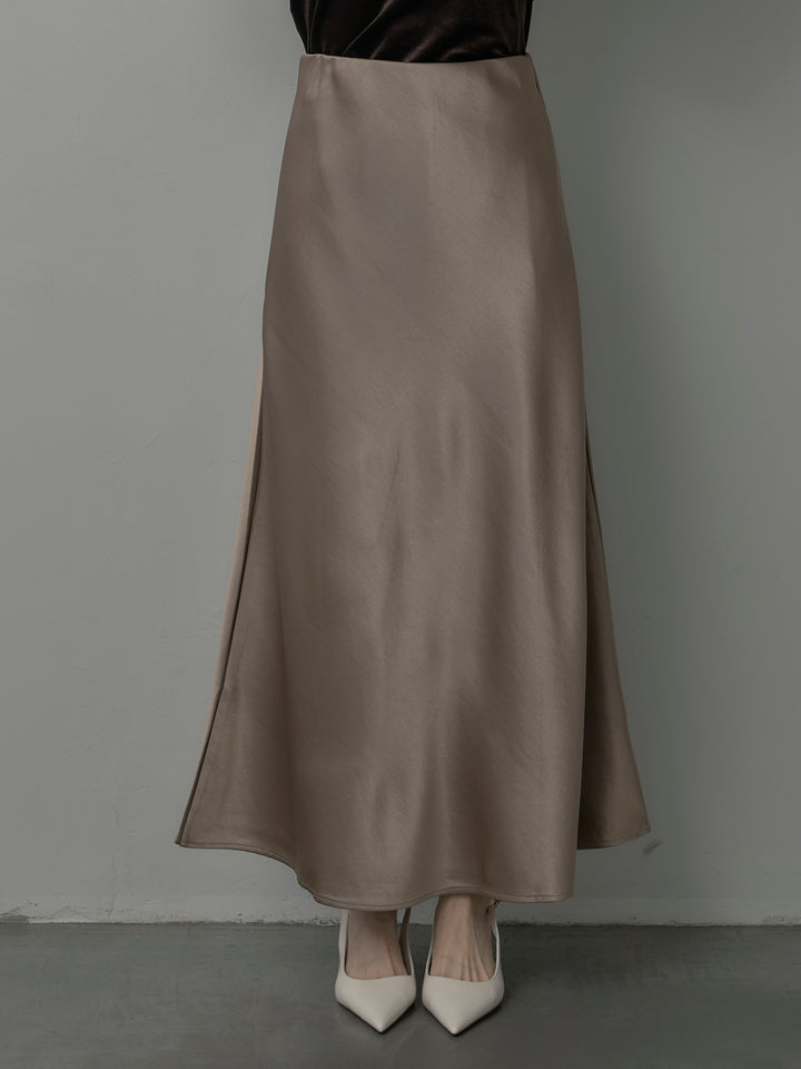 ヘビーサテンAラインスカート