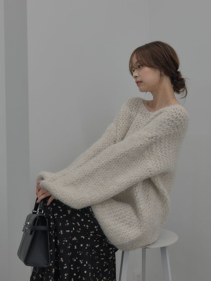 ラメ糸ローゲージ編みオーバーニットトップス