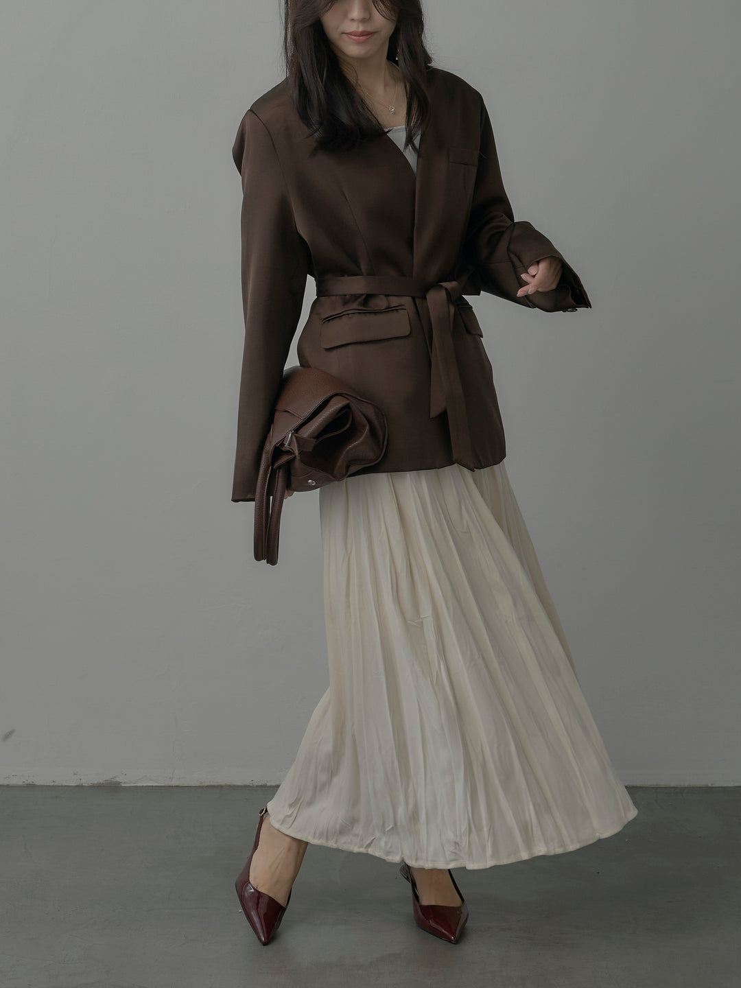 【SET】ノーカラーサテンジャケット+ベロアワッシャープリーツスカート(2set)