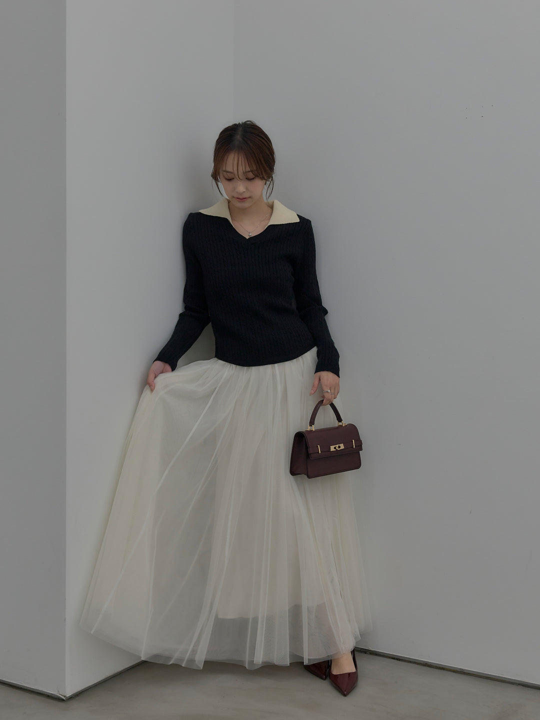 【SET】配色Vネックケーブルニットトップス+ボリュームチュールスカート(2set)