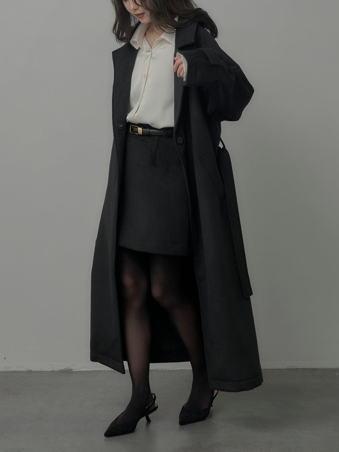 【SET】【Essential】ソフトウールリバートレンチコート+ケープ付きオーバーサテンシャツ+【Essential】ウールタッチミニスカート(3set)