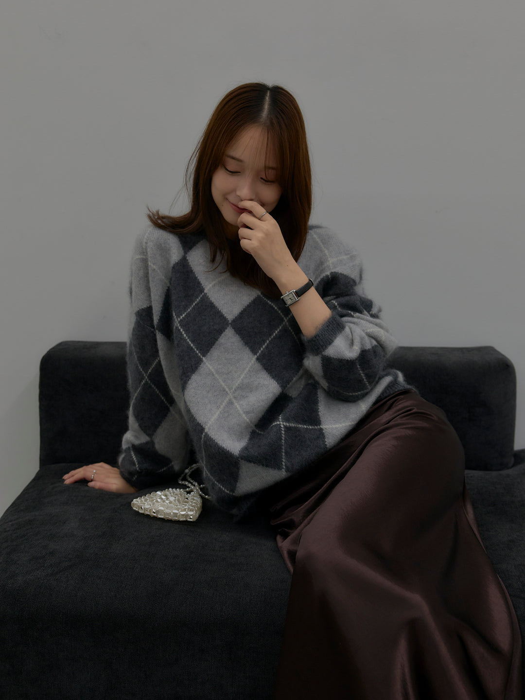 【SET】【premium touch】アーガイル柄ニットプルオーバー+ナローAラインサテンスカート(2set)