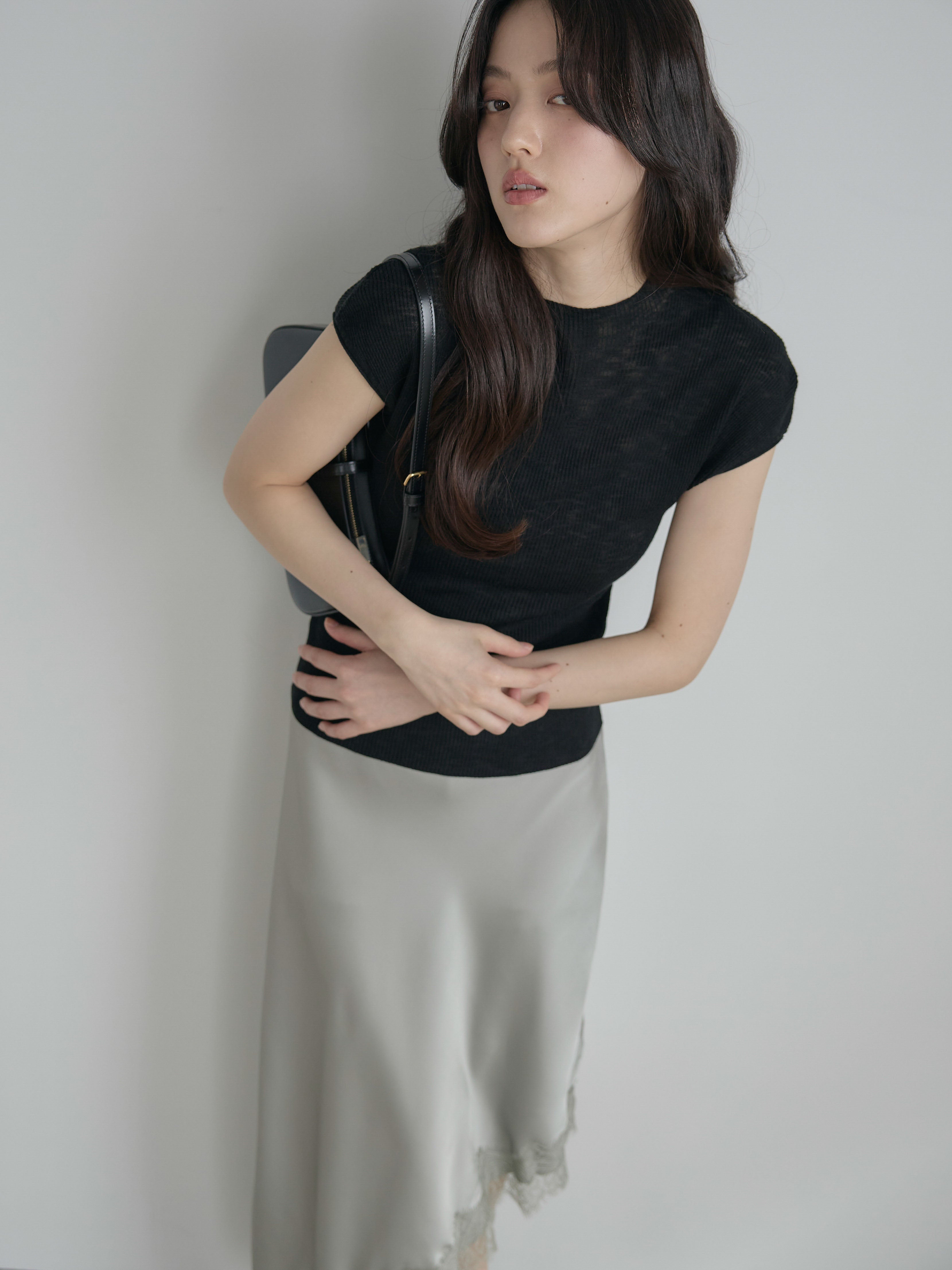 アシンメトリーレーストリムサテンスカート – nairo