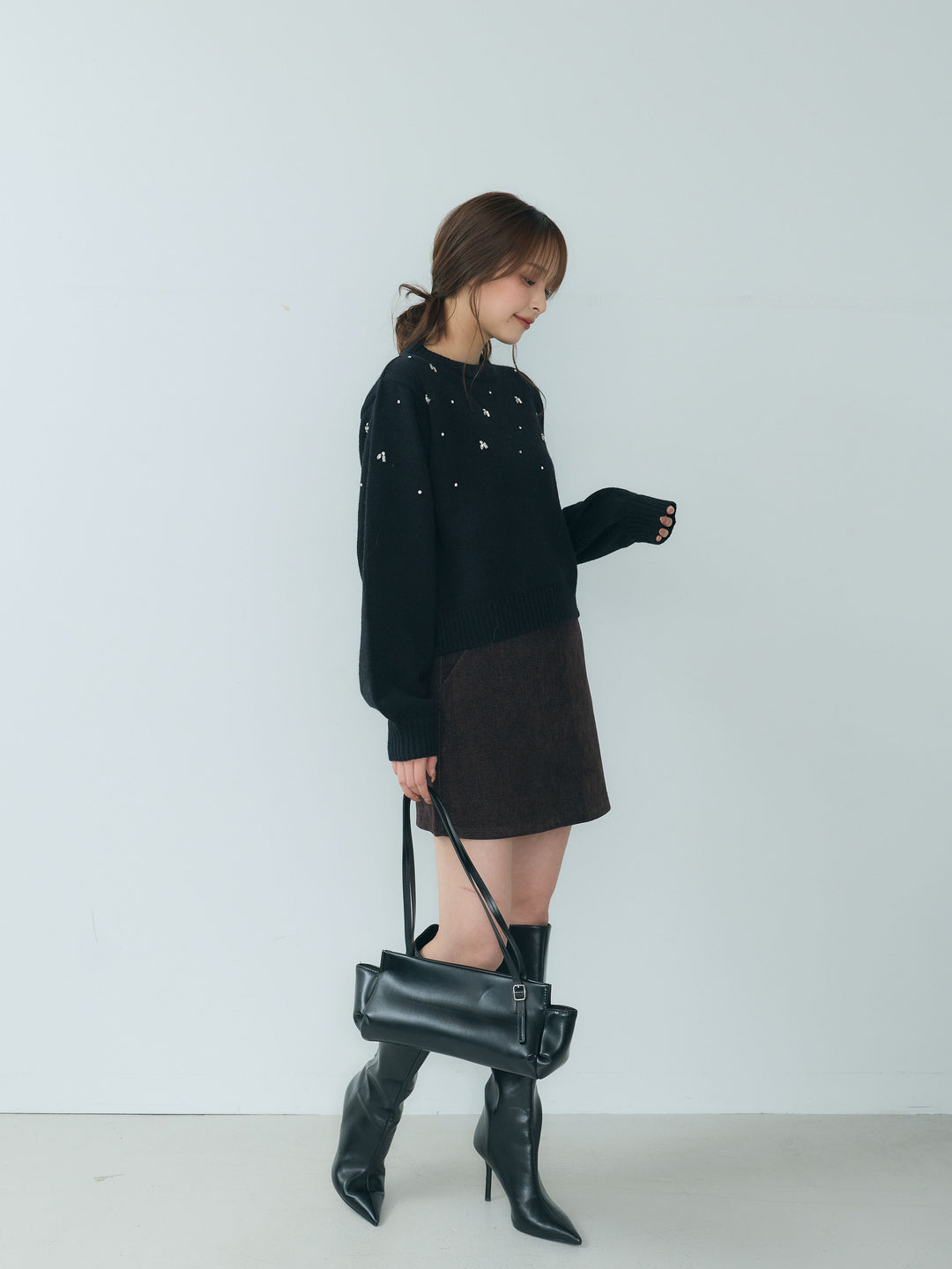 【SET】ビジューニットトップス+ベロアミニスカート(2set)