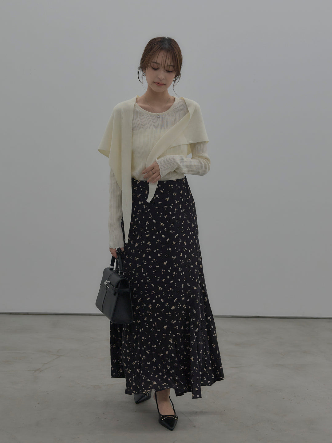 【SET】ニットスカーフ付きリブニットトップス+フラワーパターンマーメイドフレアスカート(2set)