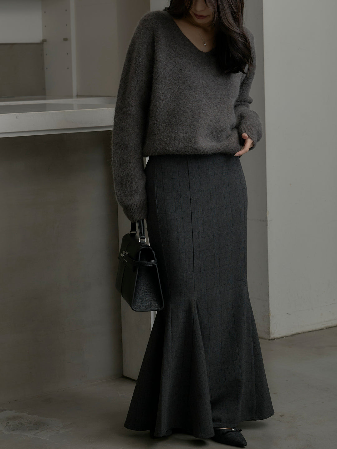 【SET】モヘアタッチVネックニットプルオーバー+【Essential】チェック柄マーメイドスカート(2set)