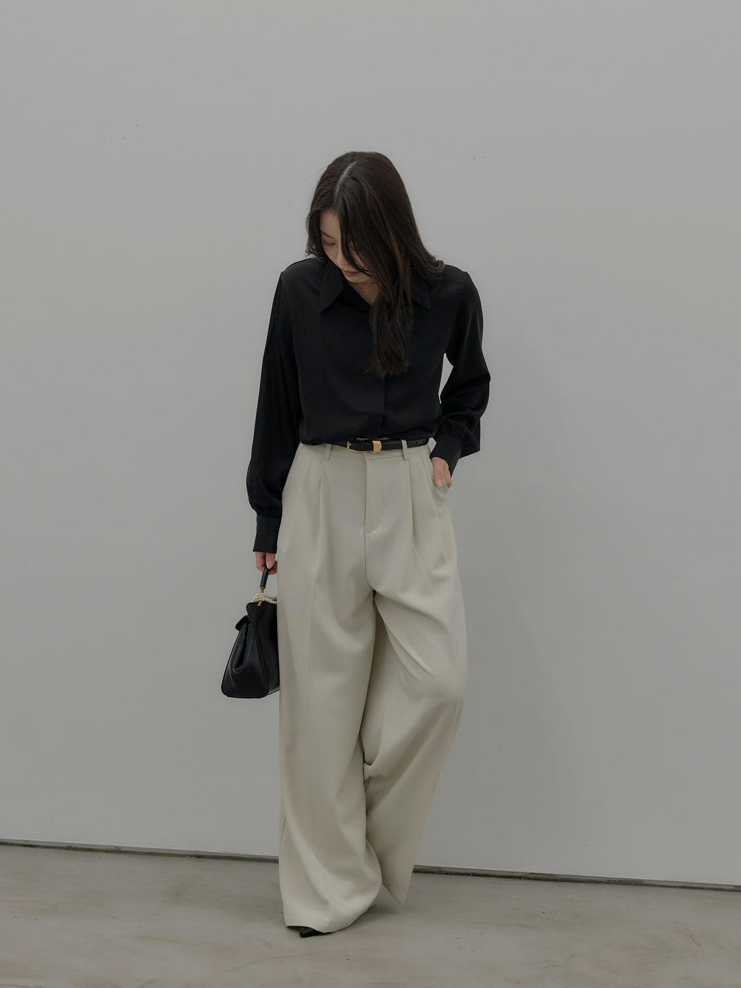 デザインタックワイドパンツ