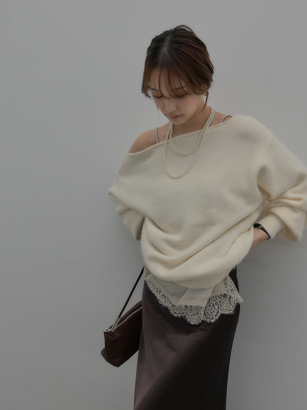 【SET】【premium touch】2wayショルダーニットプルオーバー+ナローAラインサテンスカート(2set)