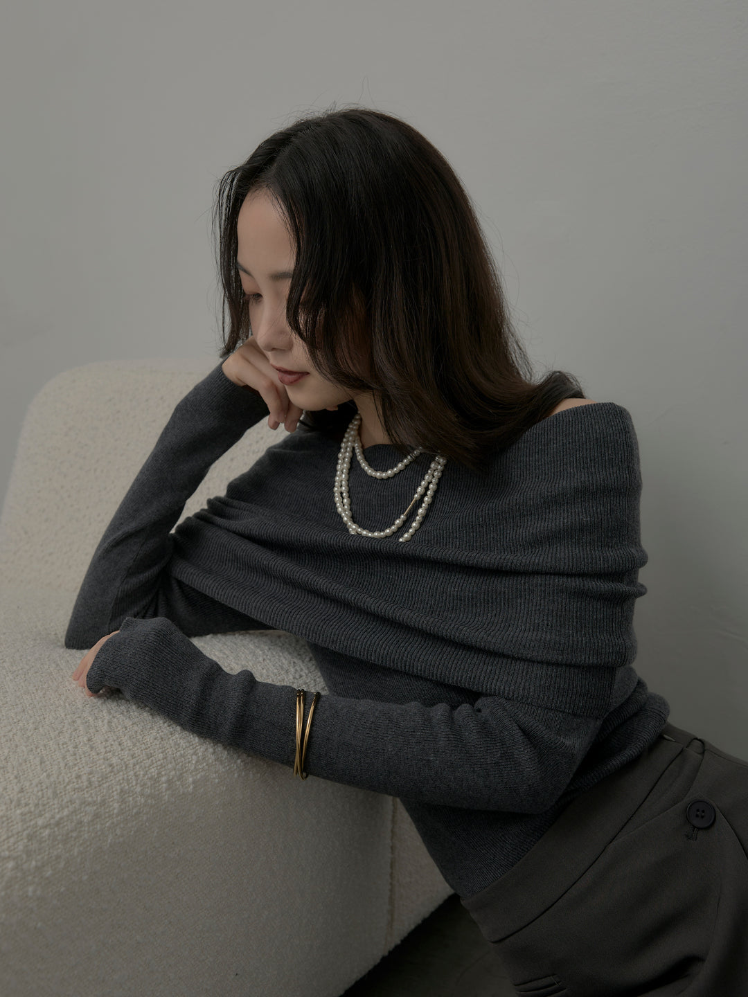 [予約]オフショルリブニットトップス