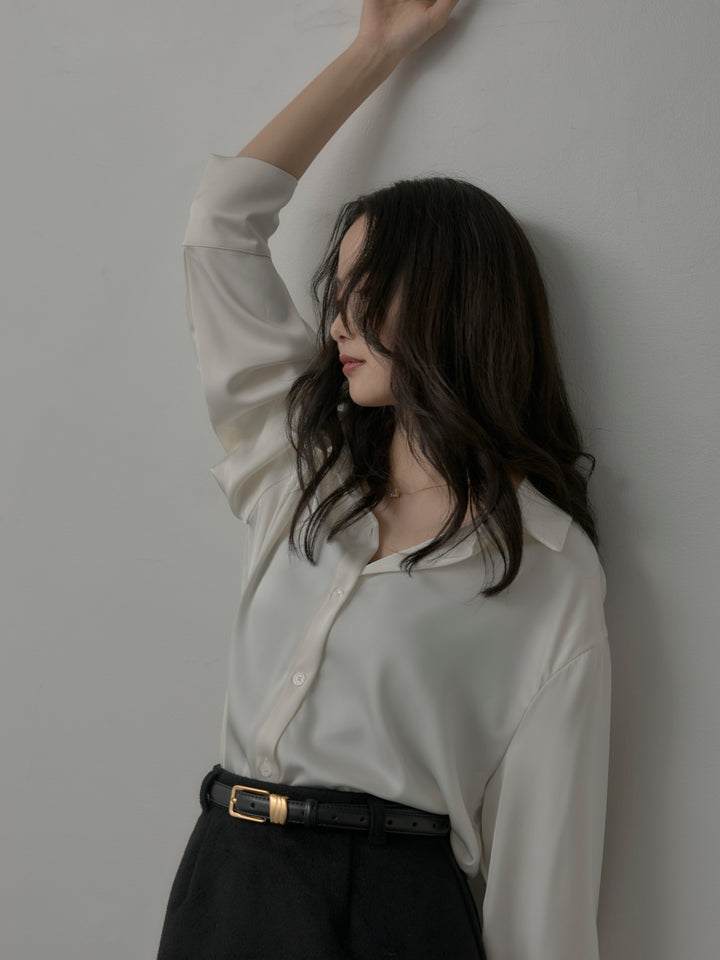 【SET】ケープ付きオーバーサテンシャツ+【Essential】ウールタッチミニスカート(2set)