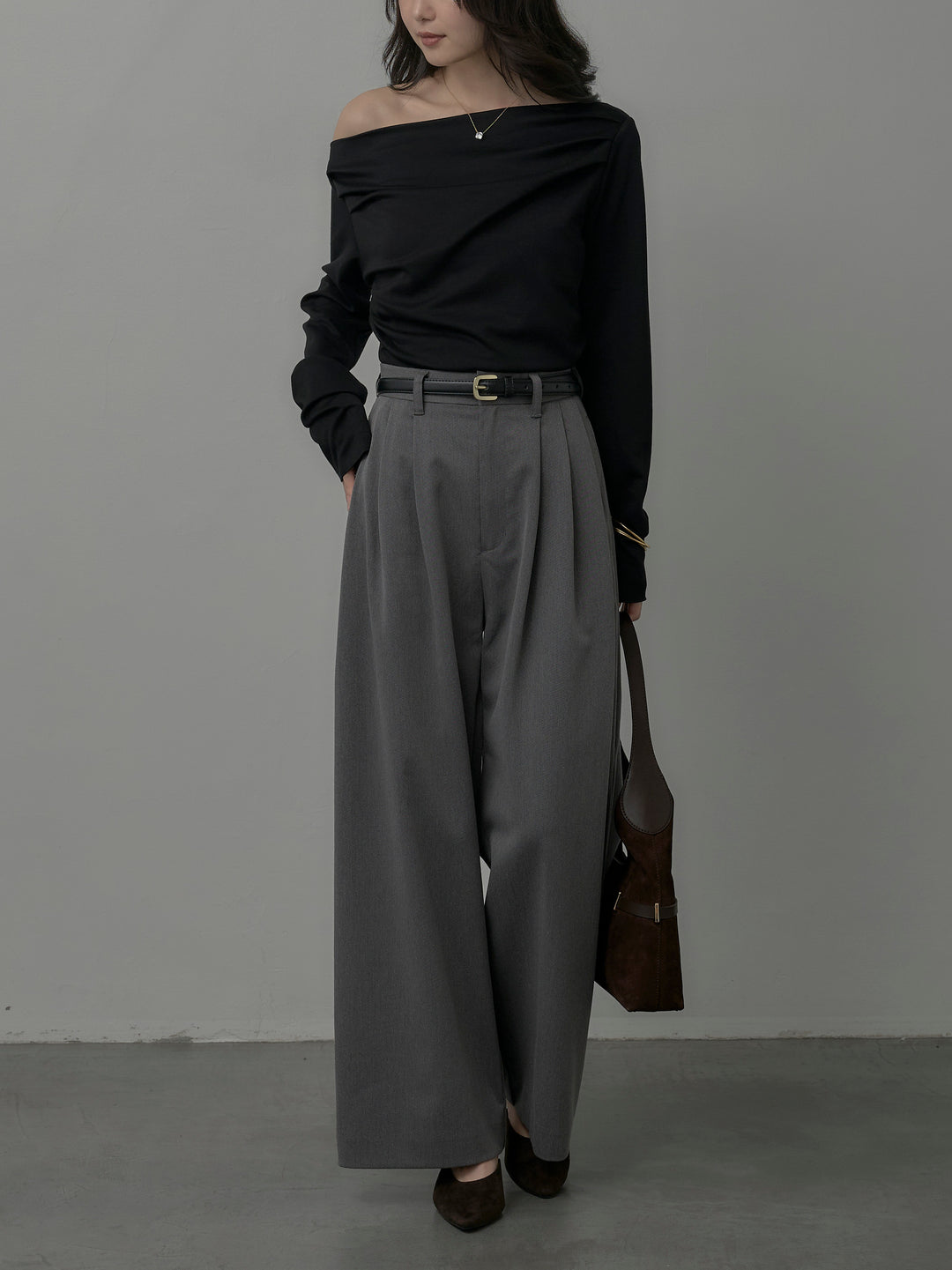 【SET】【Essential】2wayショルダードレープカットトップス+【Essential】３タックスラックス(2set)