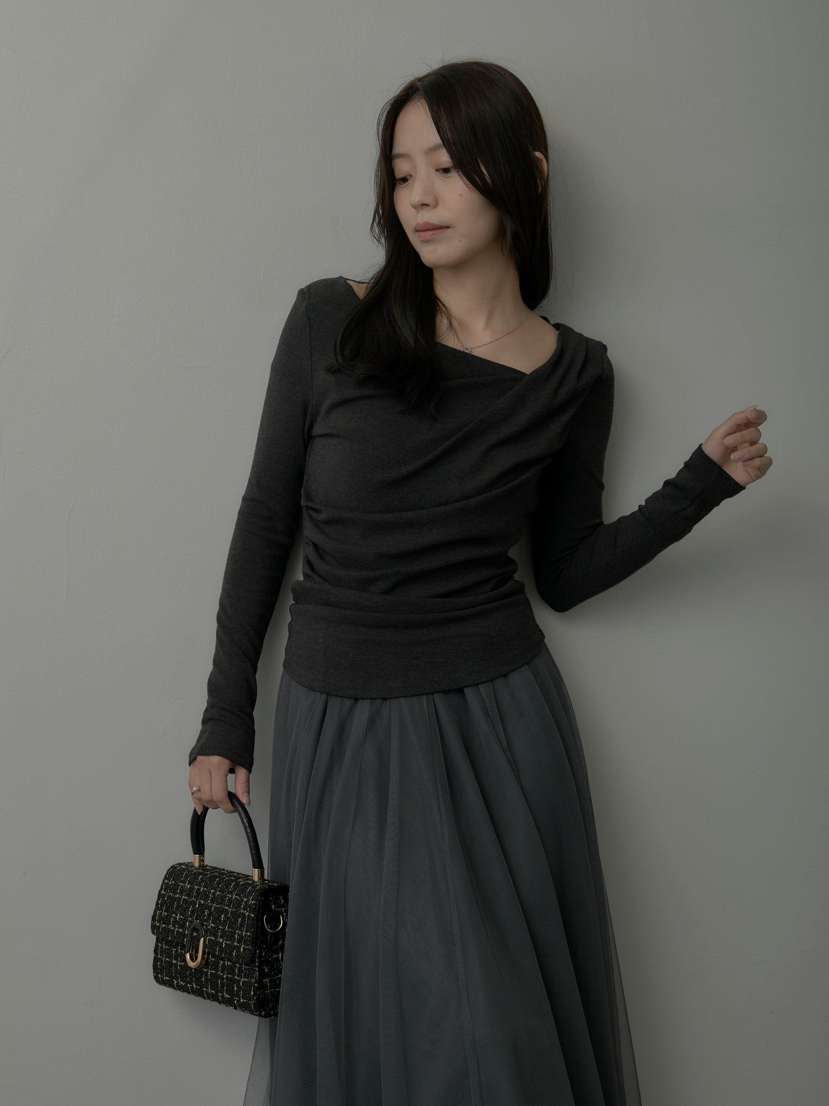 ドレープデザイントップス – nairo