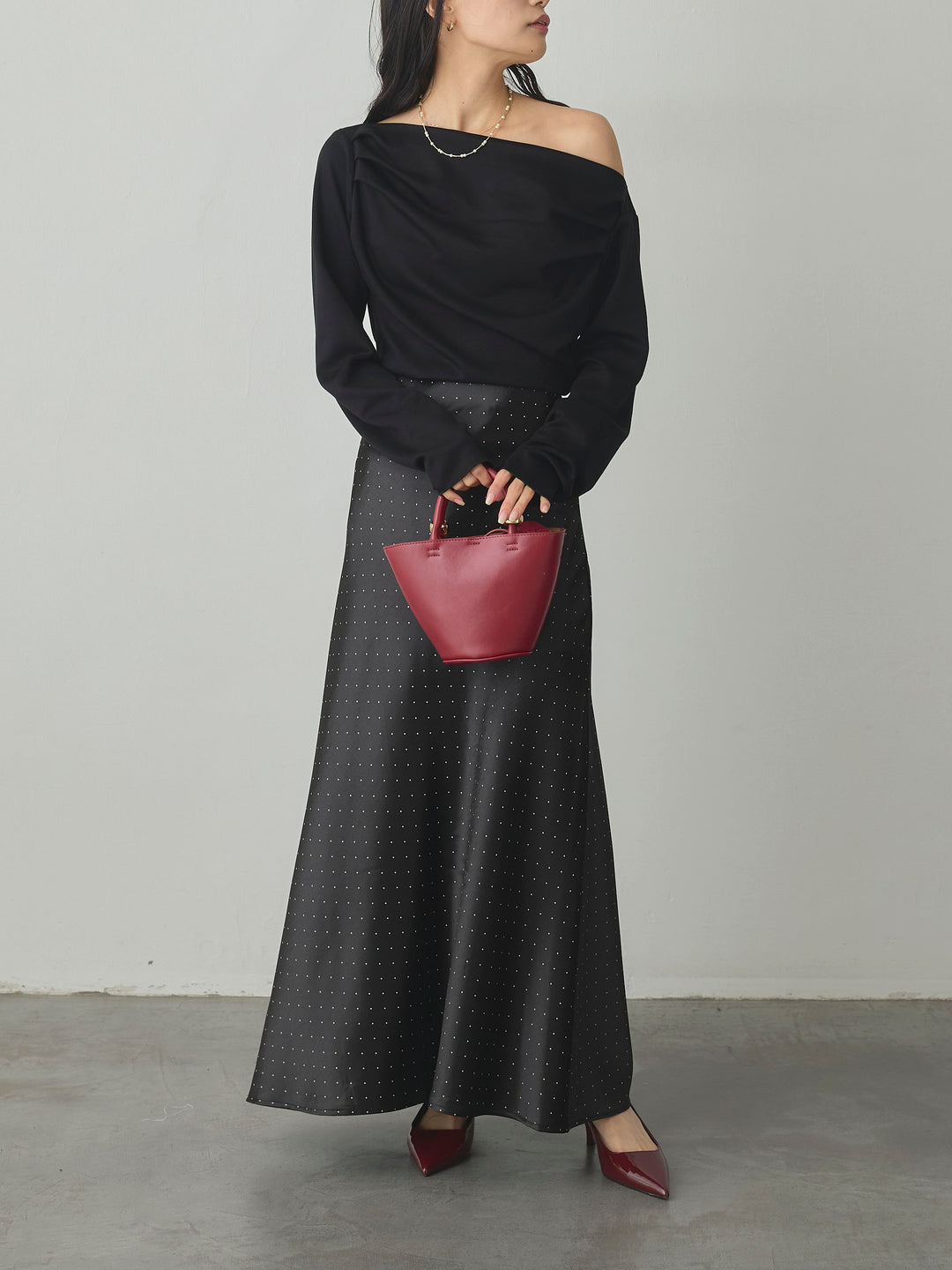 【SET】【Essential】2wayショルダードレープカットトップス+ドットサテンスカート(2set)