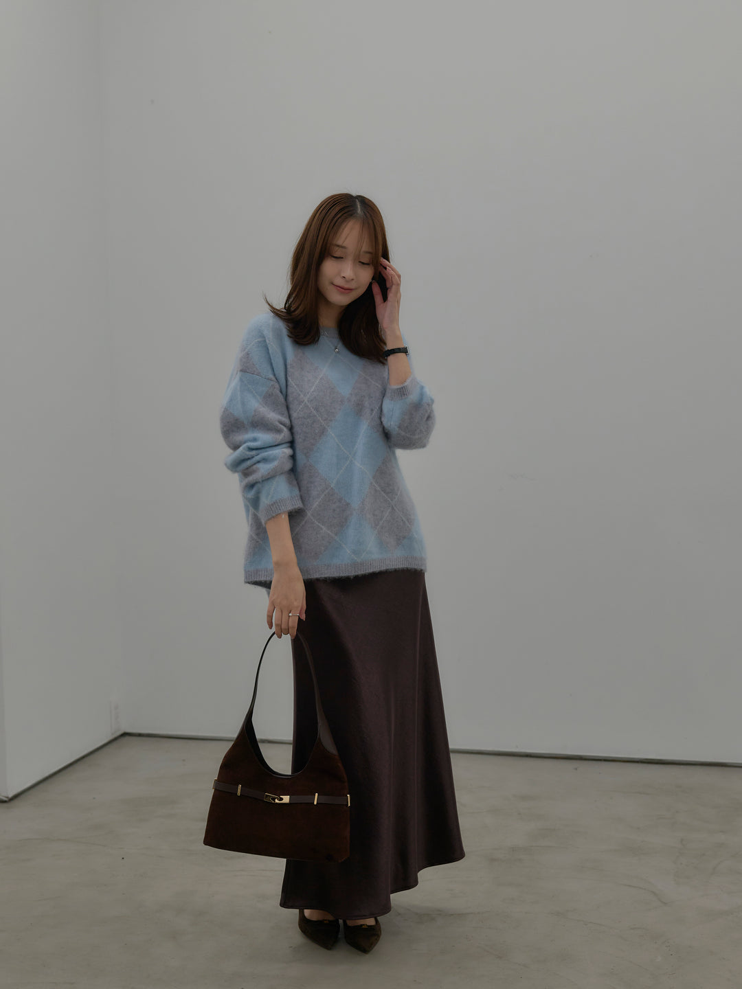 【SET】【premium touch】アーガイル柄ニットプルオーバー+ナローAラインサテンスカート(2set)