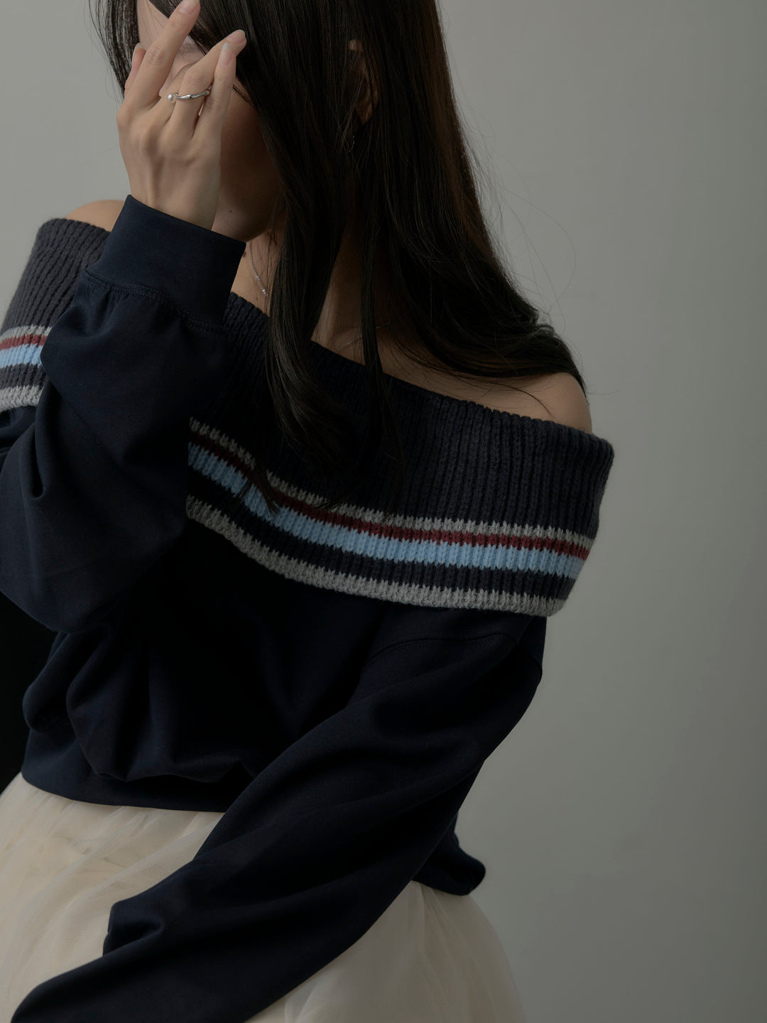 【SET】配色ボーダースウェットオフショルトップス+ボリュームチュールスカート(2set)