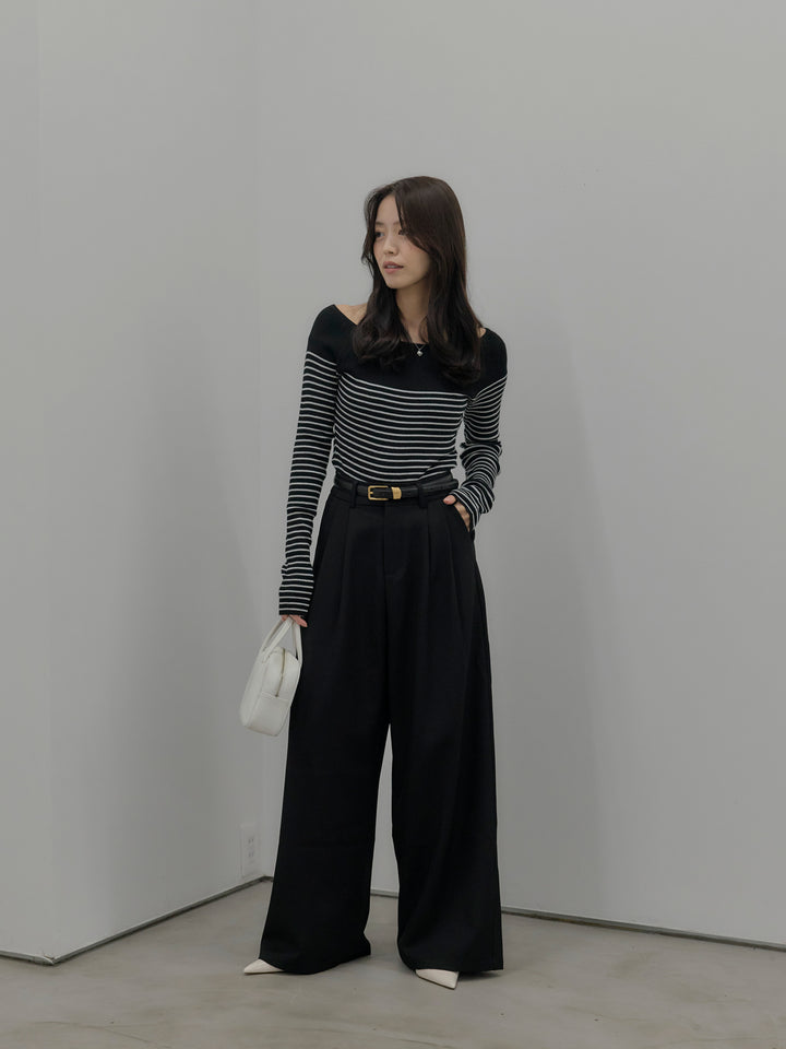 デザインタックワイドパンツ