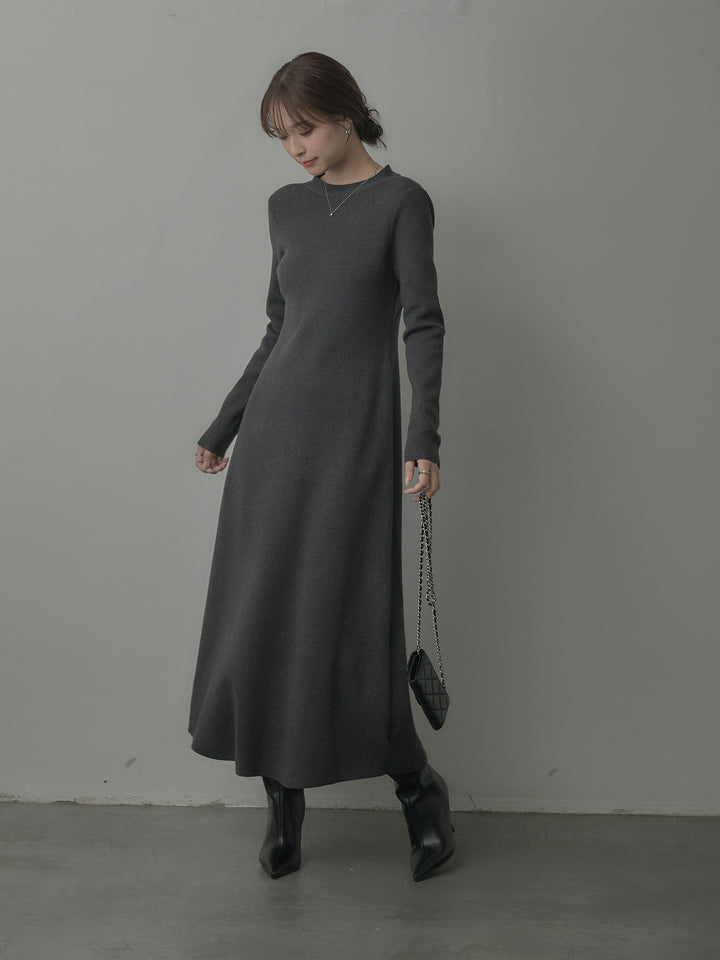 バックリボンニットロングワンピース