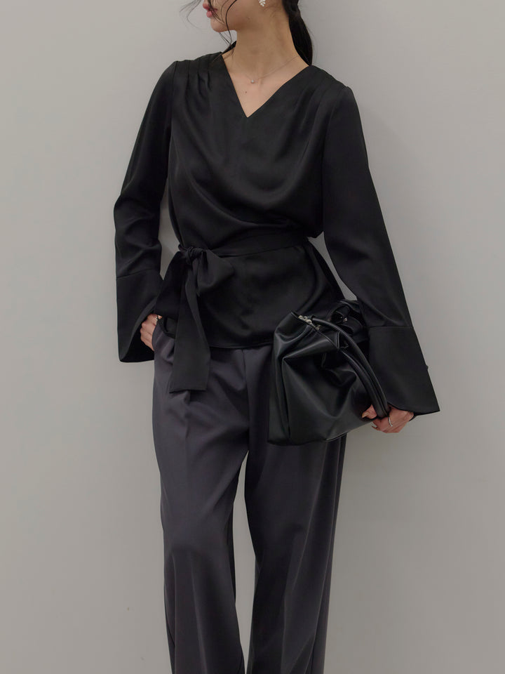 【Essential】2wayタイ付きベルスリーブサテンブラウス