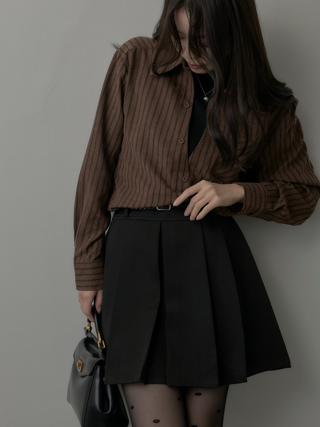 【SET】スエードタッチドッキングデザインストライプシャツ+ベルト付きプリーツミニスカート(2set)