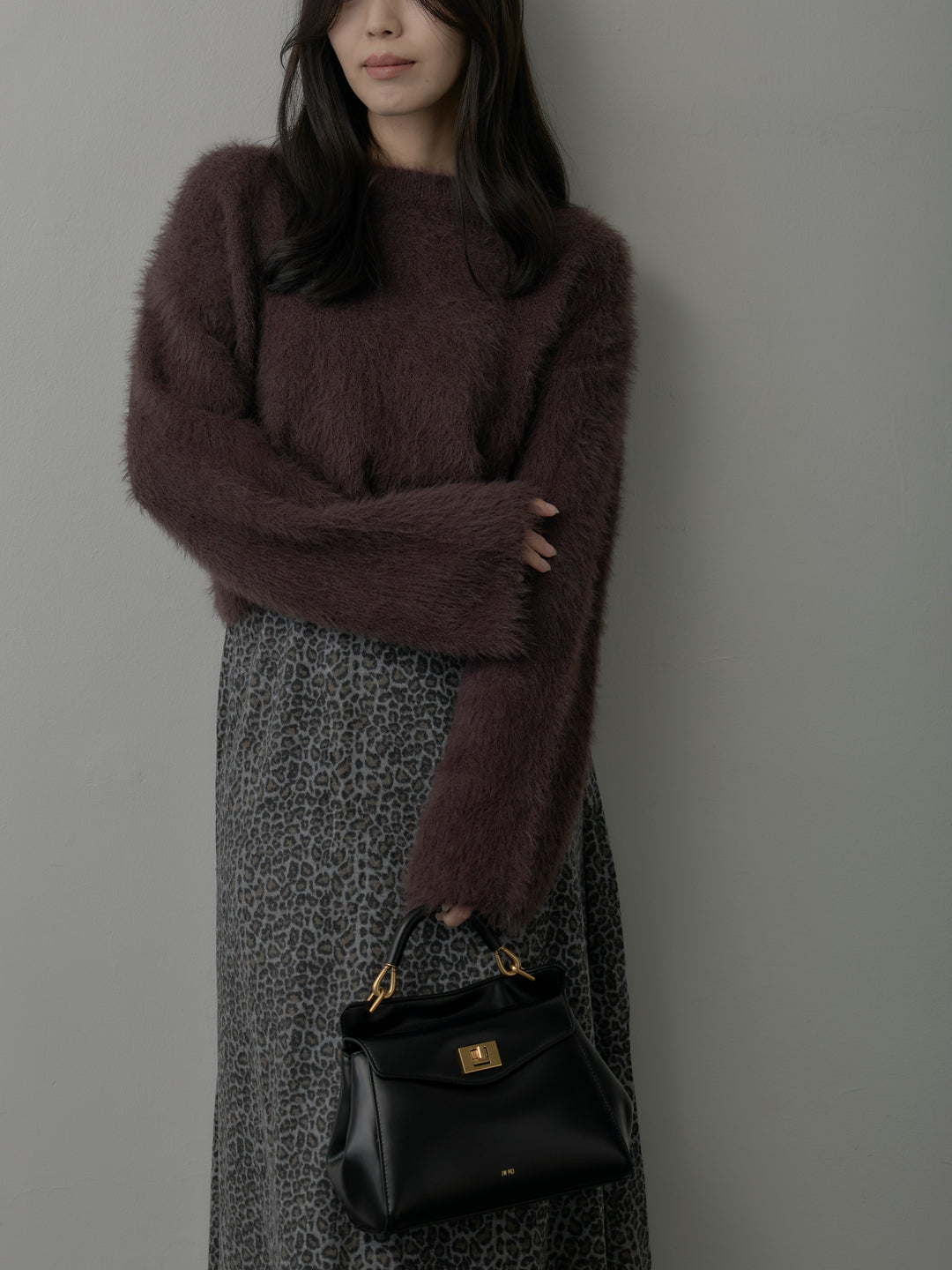 【SET】クロップドシャギーニットトップス+レオパードウールタッチフレアスカート(2set)