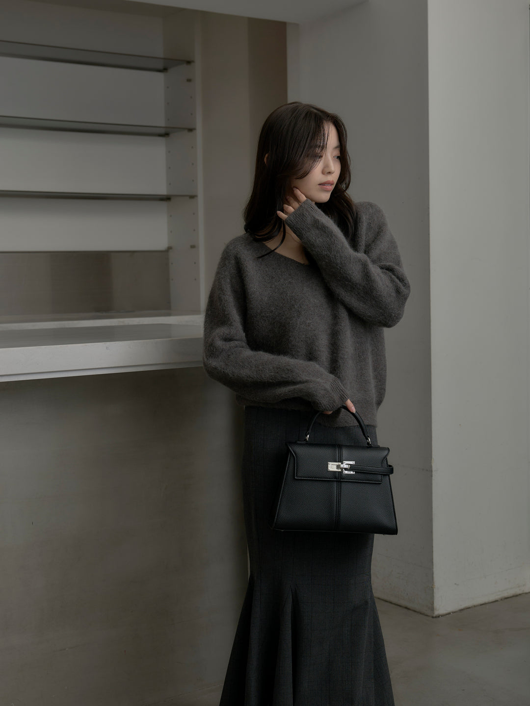 【SET】モヘアタッチVネックニットプルオーバー+【Essential】チェック柄マーメイドスカート(2set)