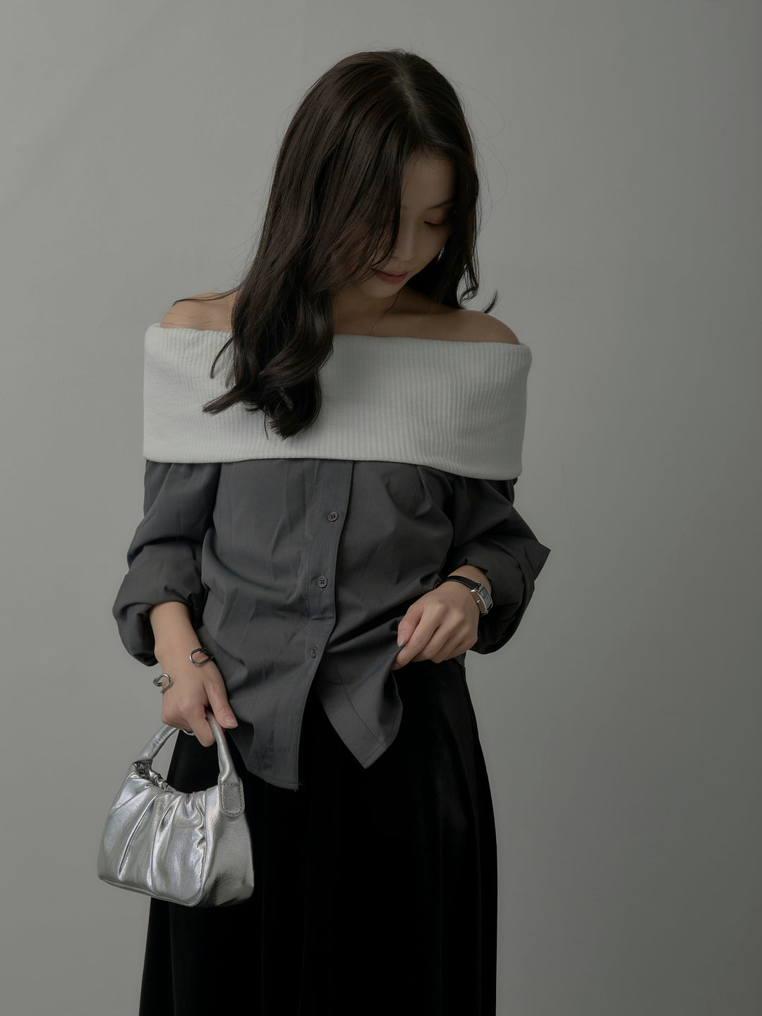 【SET】ニットシャツドッキングオフショルトップス+ベロアフレアロングスカート(2set)