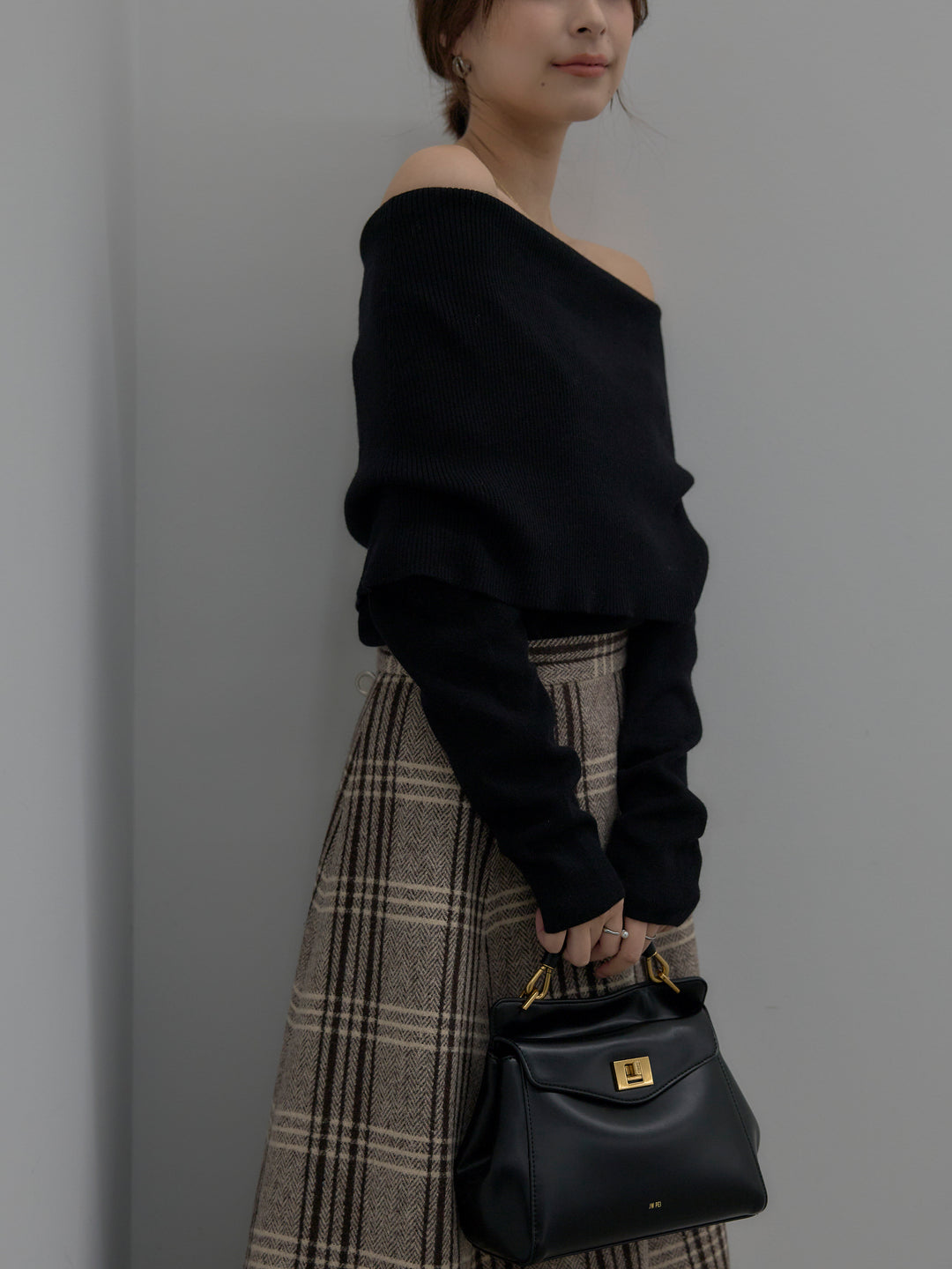 【premium touch】ソフトリブオフショルニットトップス