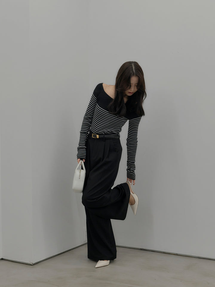 デザインタックワイドパンツ