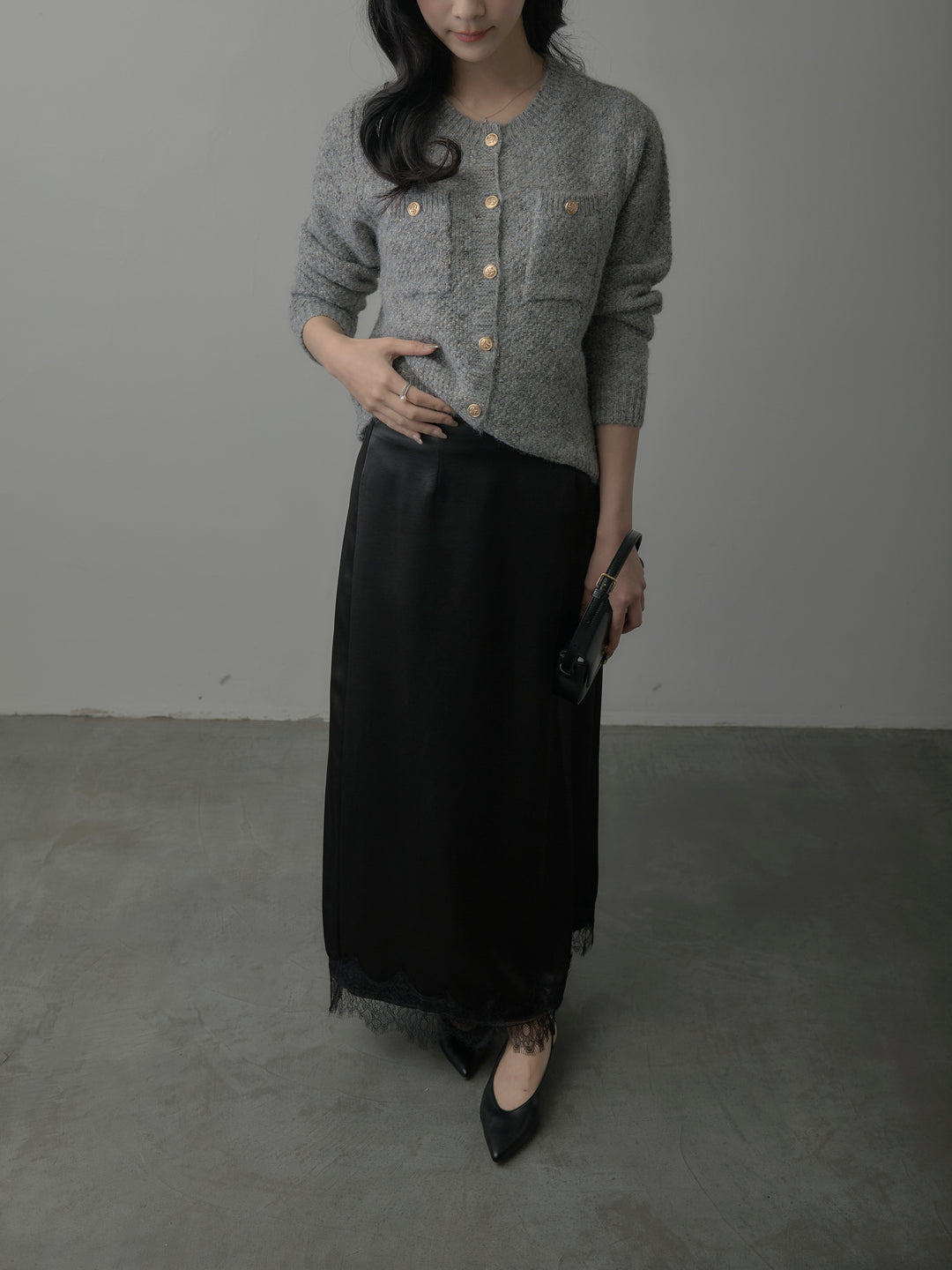 裾レースサテンスカート