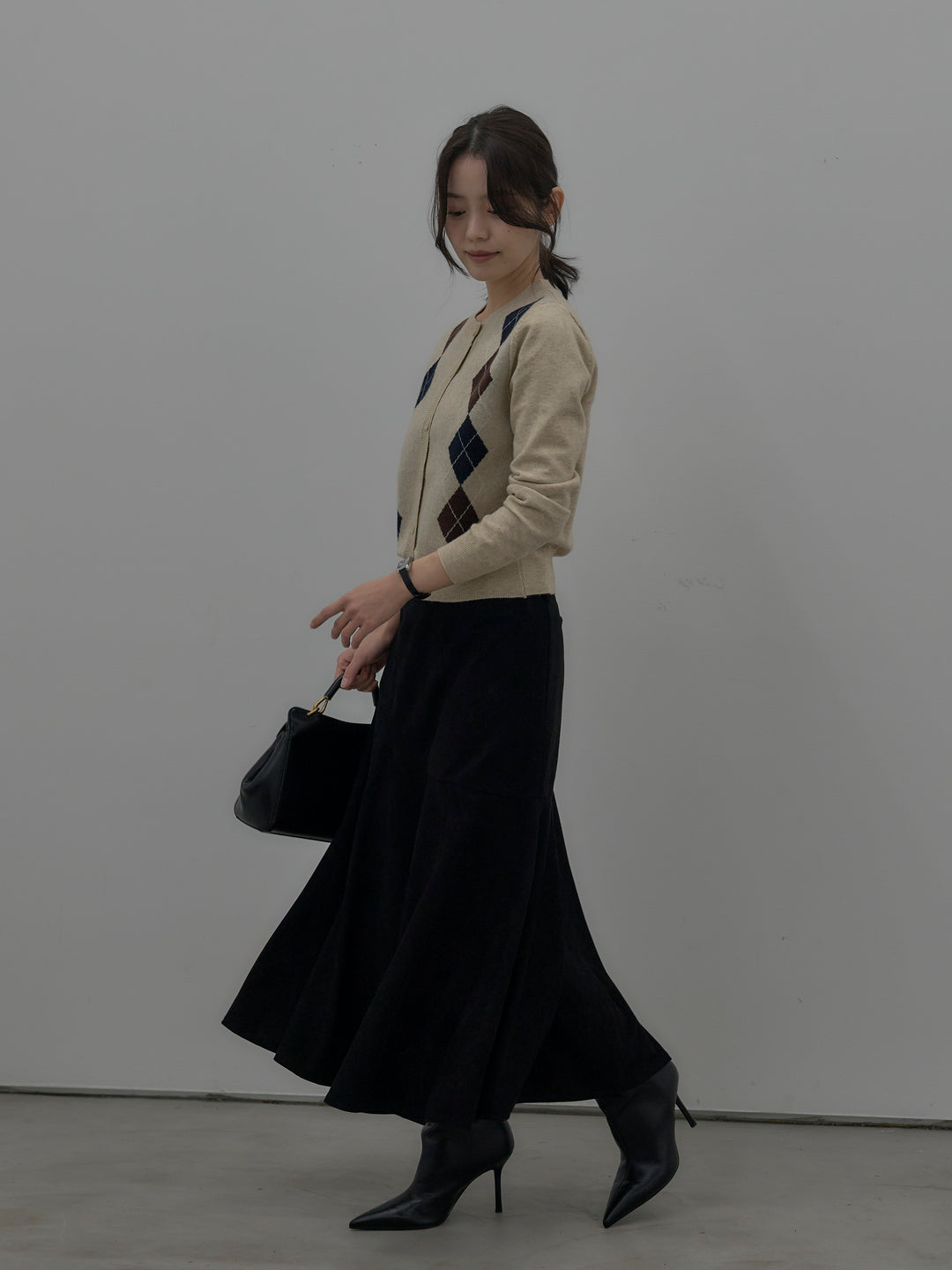 【SET】アーガイル柄ニットカーディガン+スウェードフレアスカート(2set)