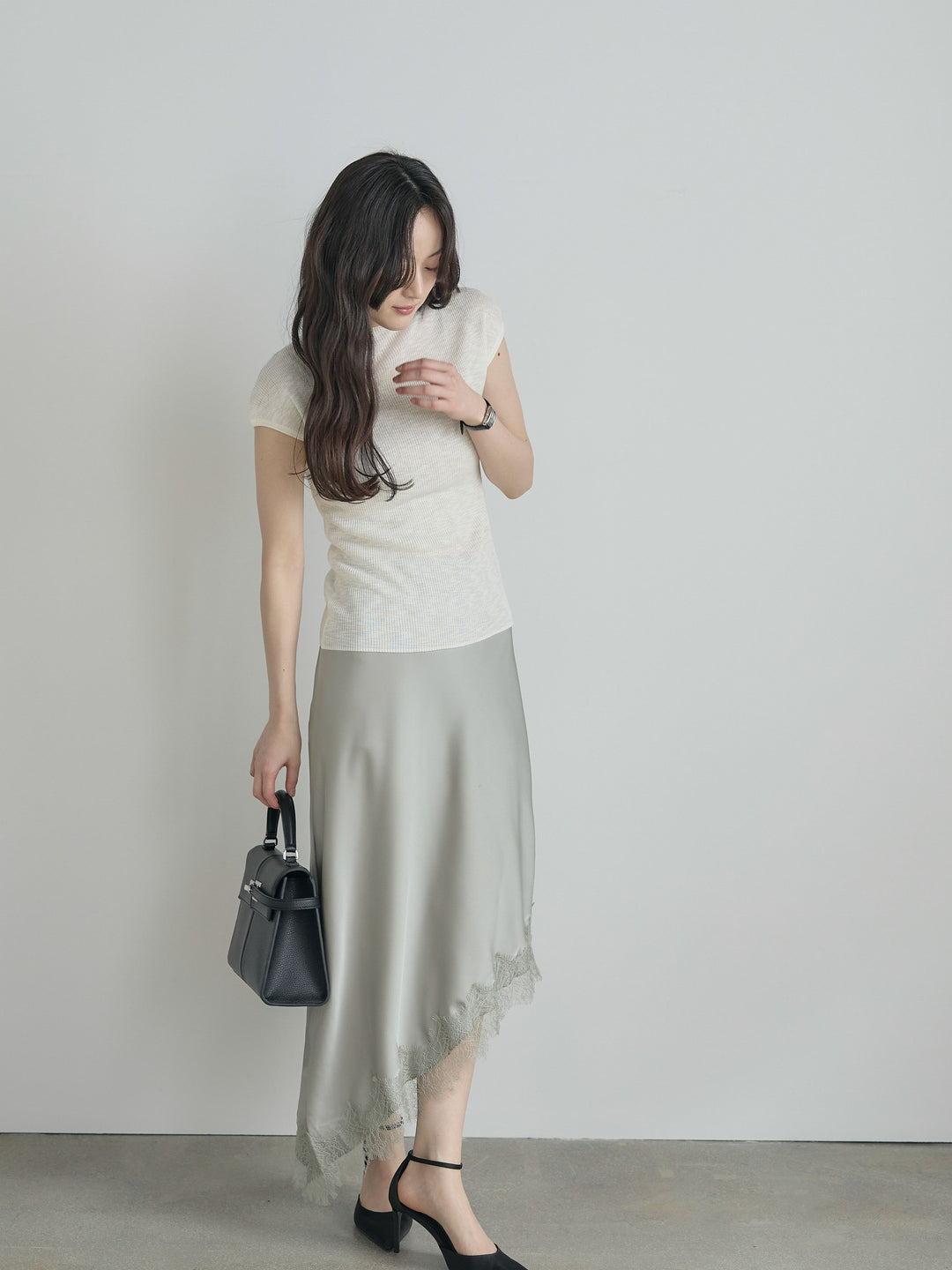 プチハイネックフレンチスリーブカットソー