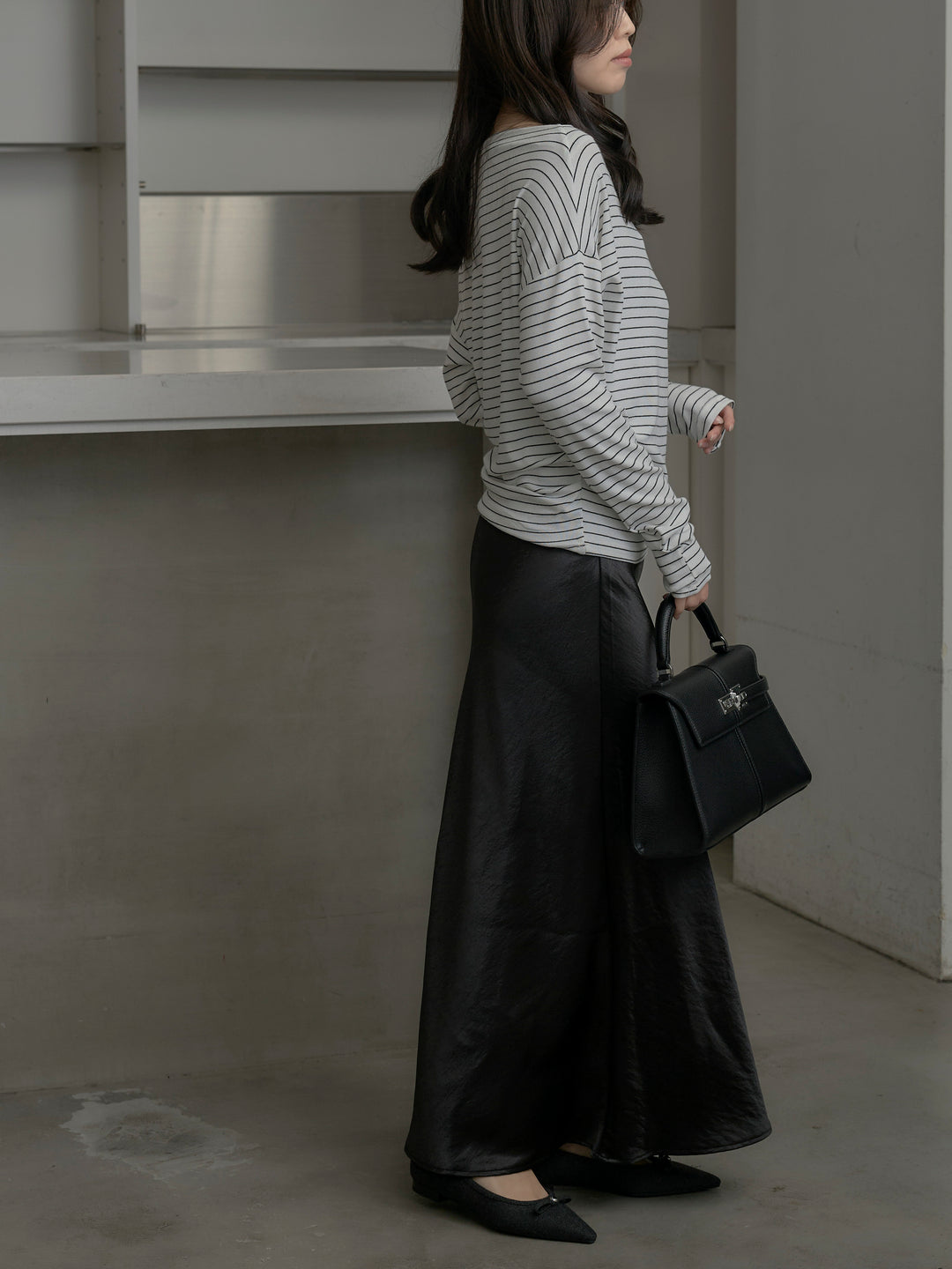 【SET】2wayショルダーボーダートップス+ナローAラインサテンスカート(2set)