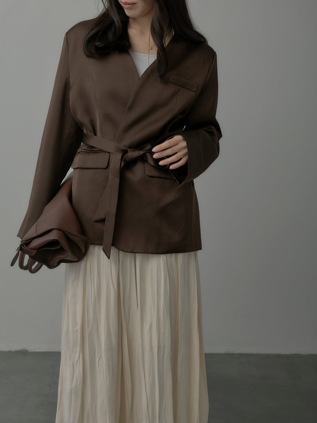 【SET】ノーカラーサテンジャケット+ベロアワッシャープリーツスカート(2set)