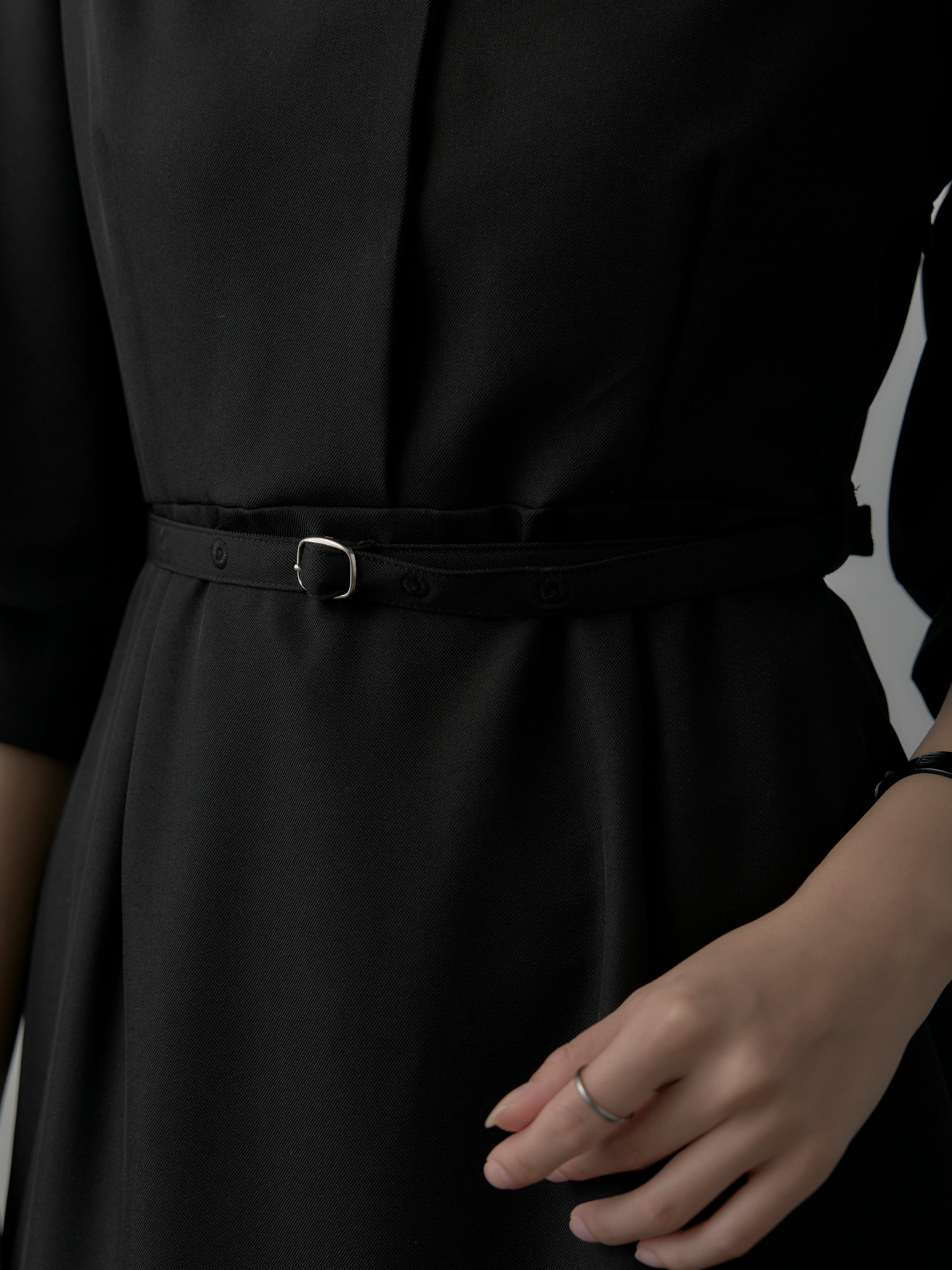 Essential】裾レースパフスリーブワンピース – nairo