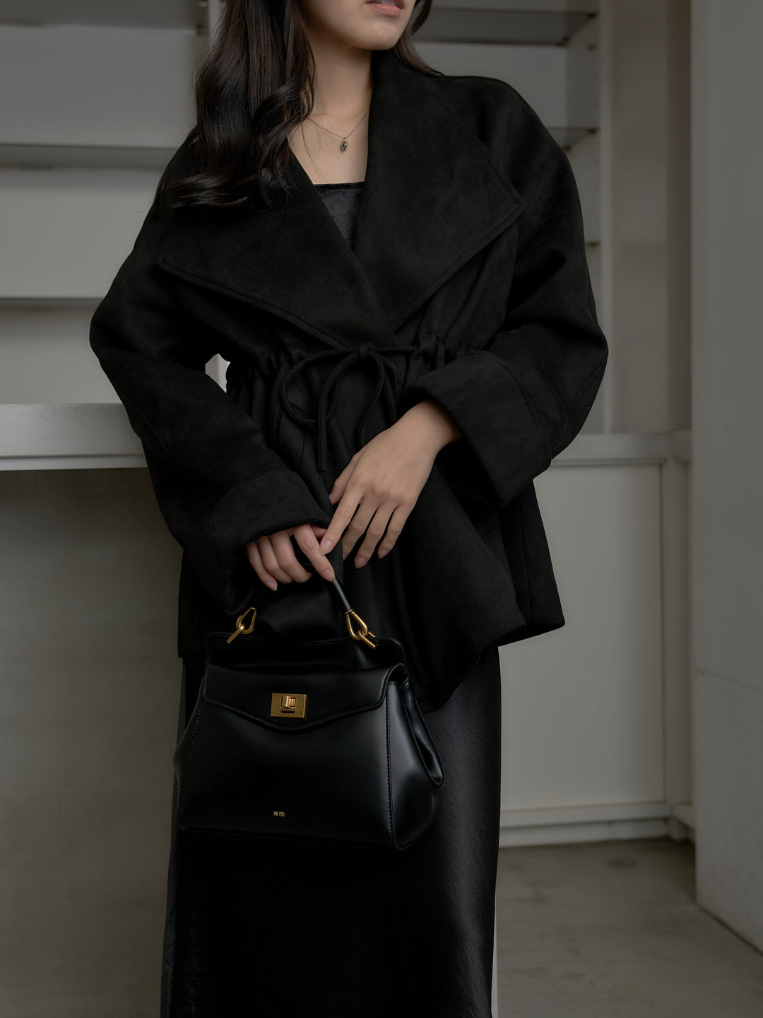 【SET】BIGカラースウェードジャケット+ナローAラインサテンスカート(2set)