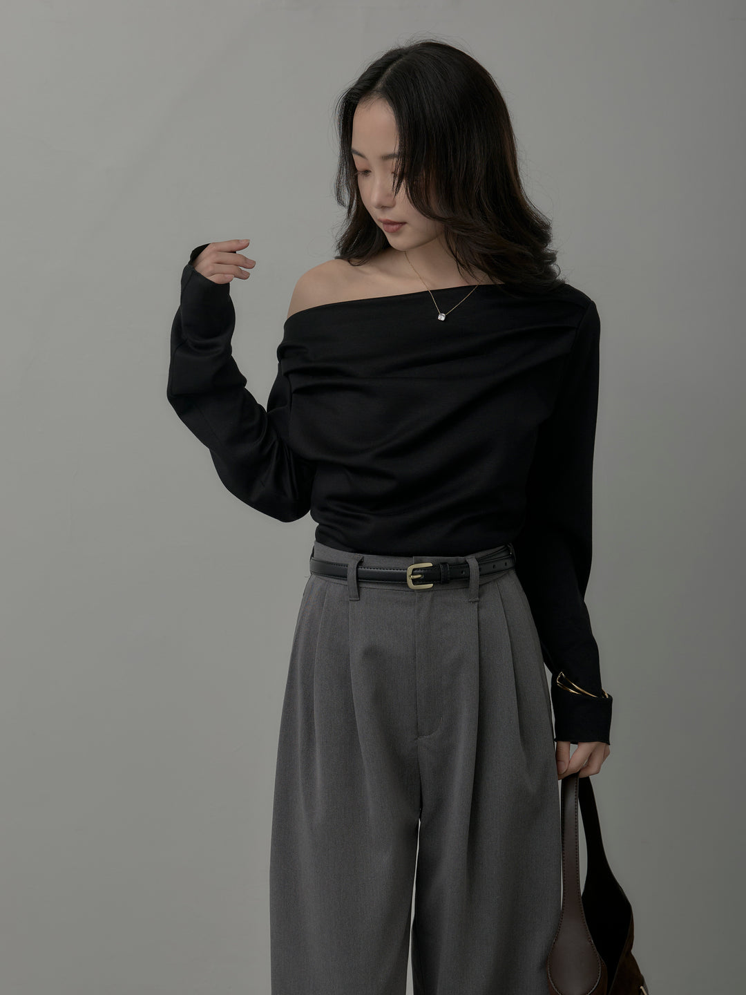 【SET】【Essential】2wayショルダードレープカットトップス+【Essential】３タックスラックス(2set)