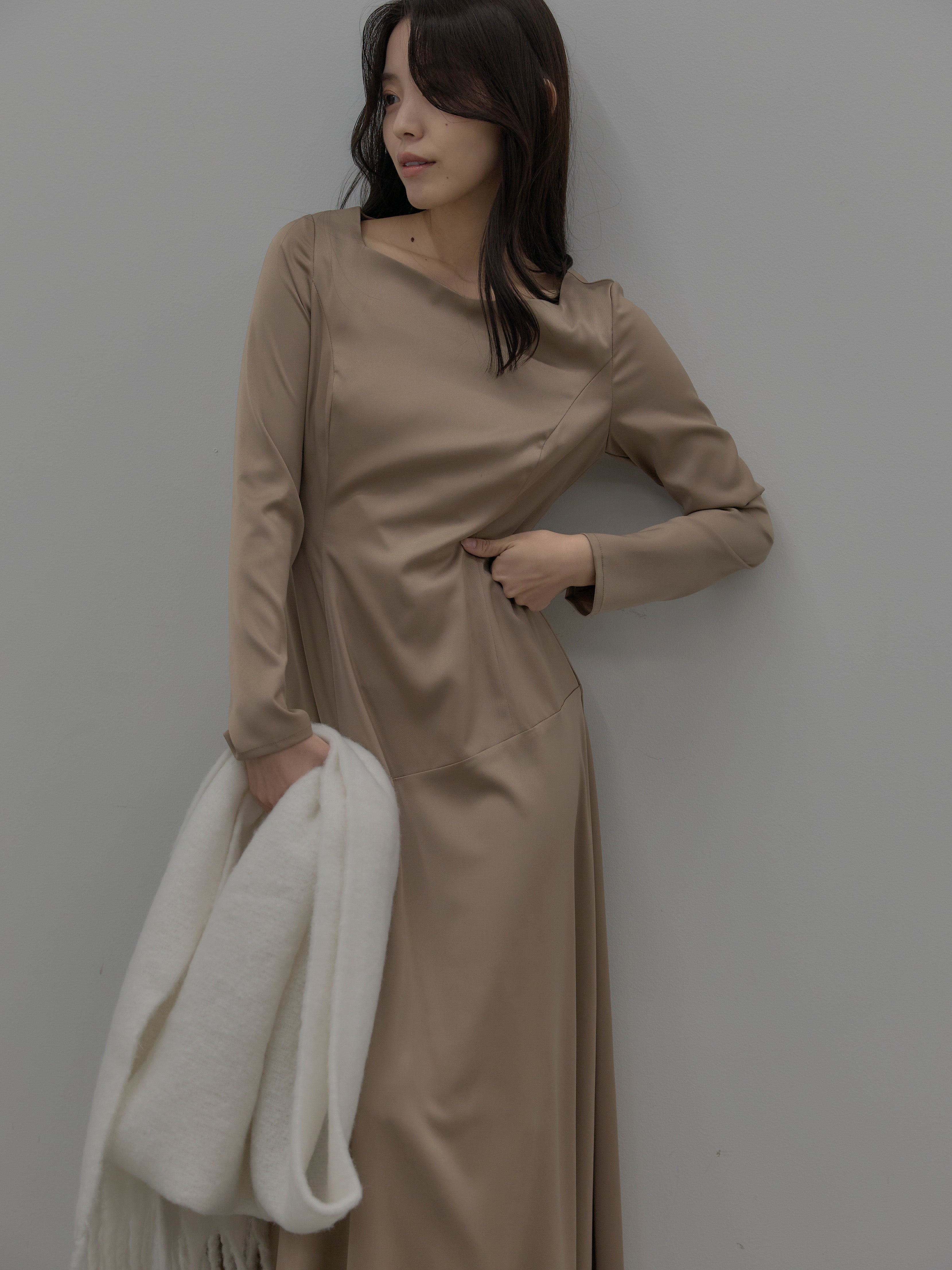 Essential】ハートネックロングスリーブサテンワンピース – nairo
