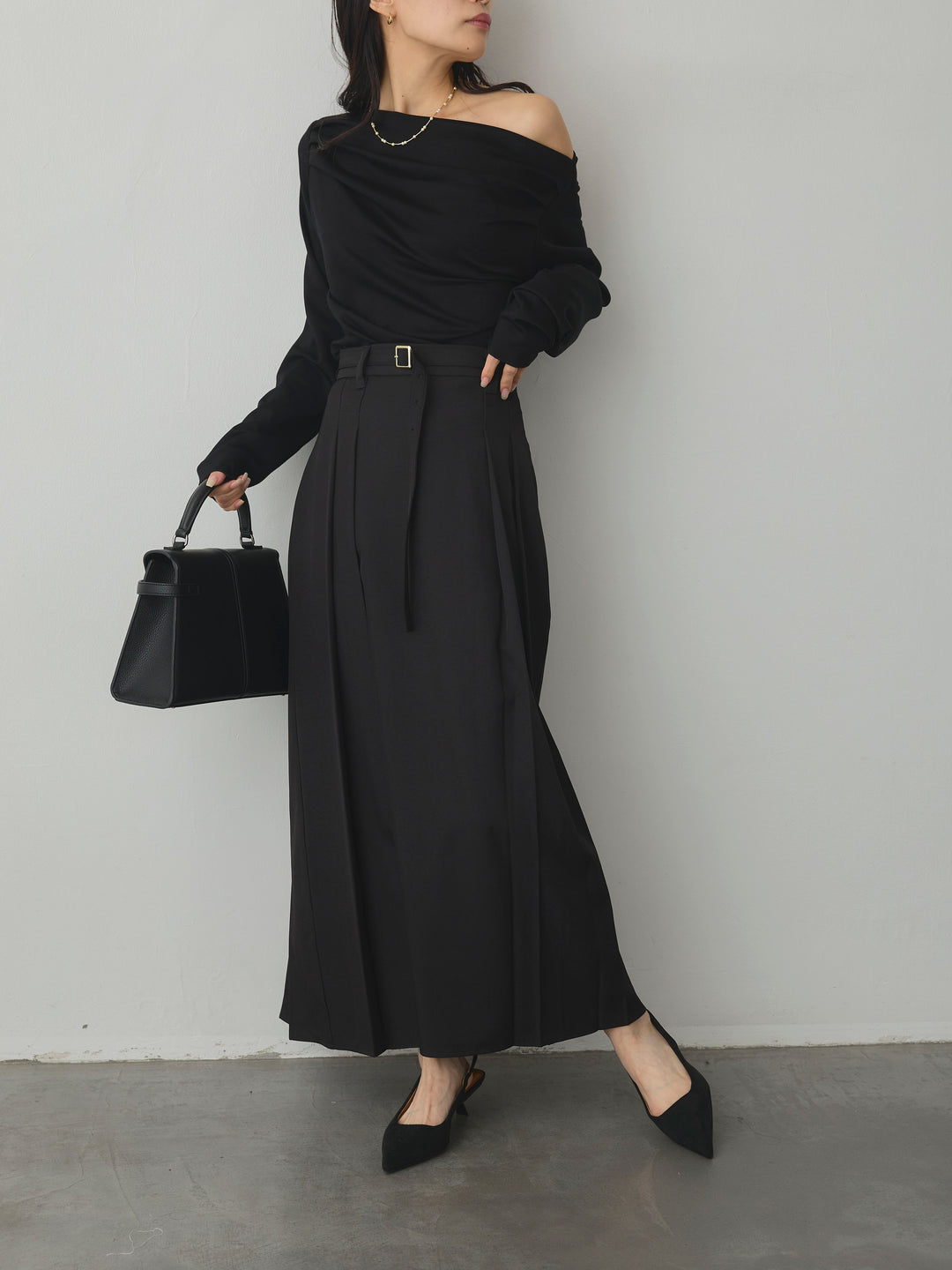 【SET】【Essential】2wayショルダードレープカットトップス+【Essential】ベルト付きサイドタックスカート(2set)