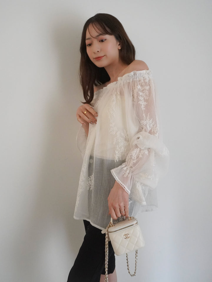 シフォンリーフ刺繍オフショルダーチュニック