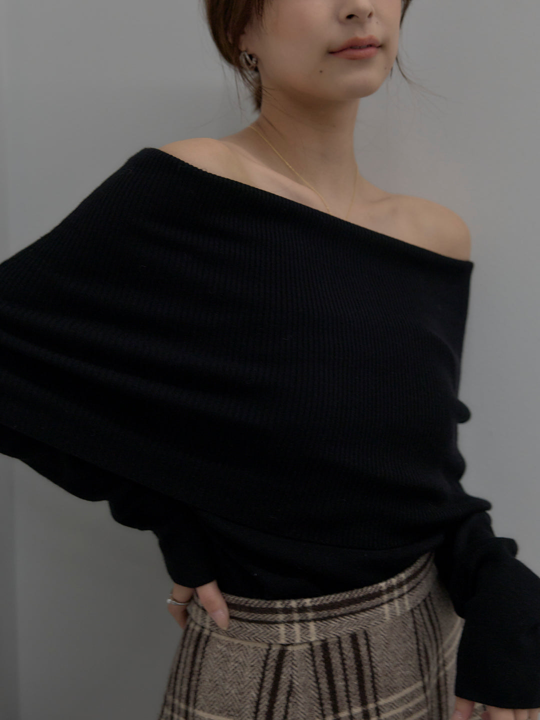 【SET】【premium touch】ソフトリブオフショルニットトップス+【Essential】クラシカルチェックウールタッチスカート(2set)