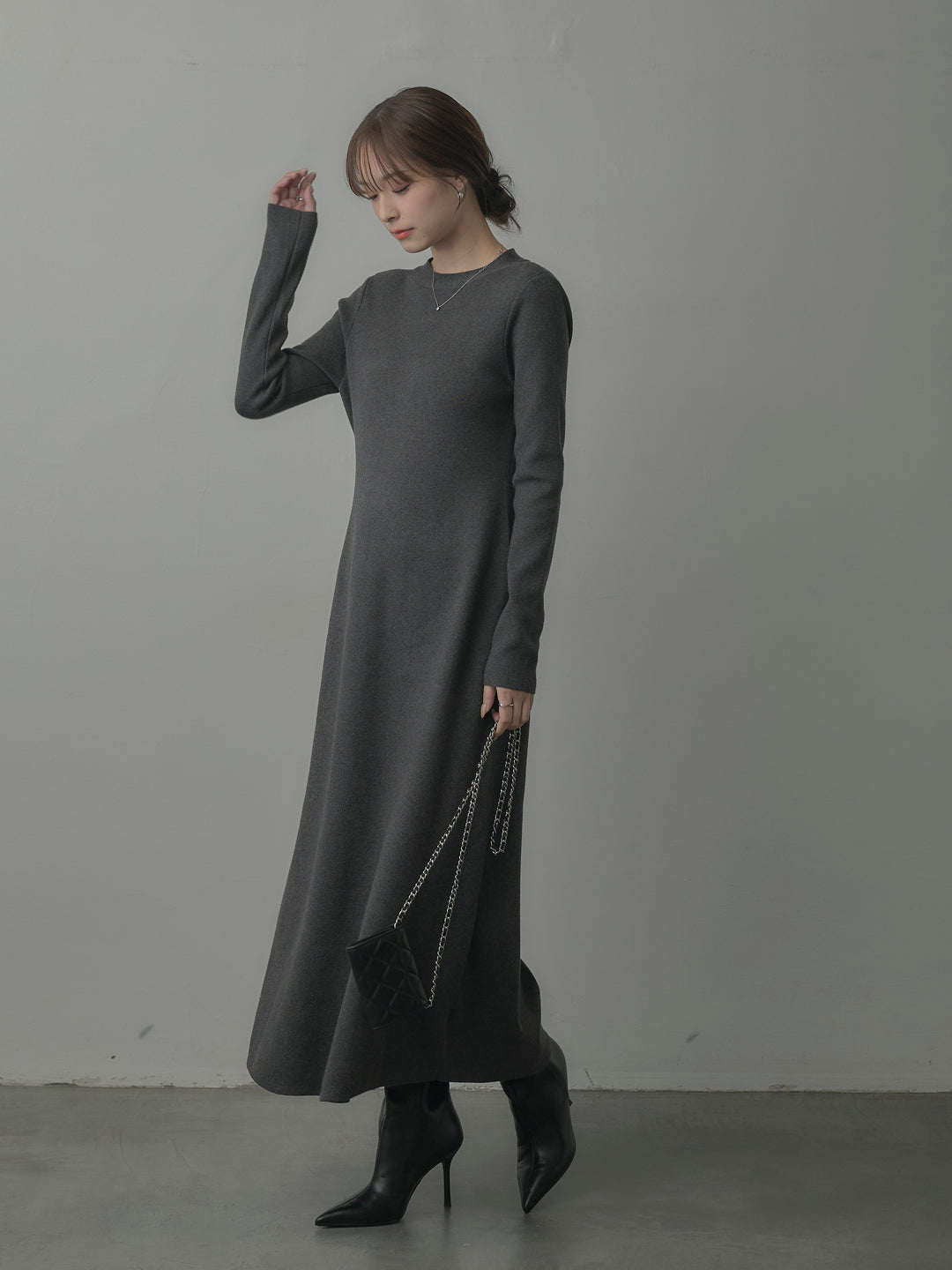 バックリボンニットロングワンピース