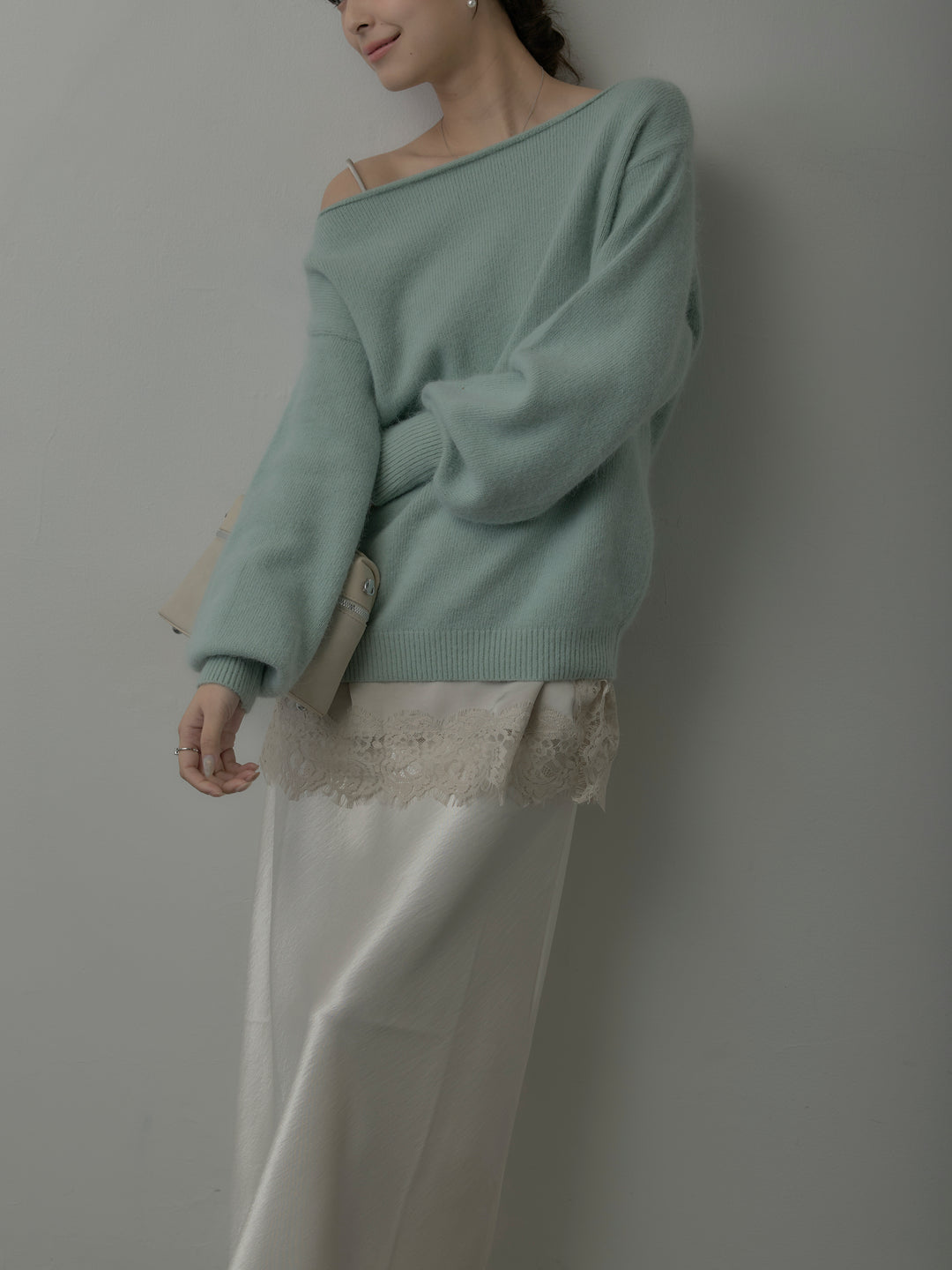 【SET】【premium touch】2wayショルダーニットプルオーバー+レースサテンキャミソール+ナローAラインサテンスカート(3set)