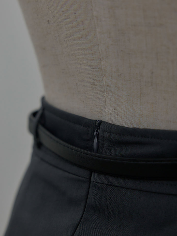 ベルト付きプリーツミニスカート