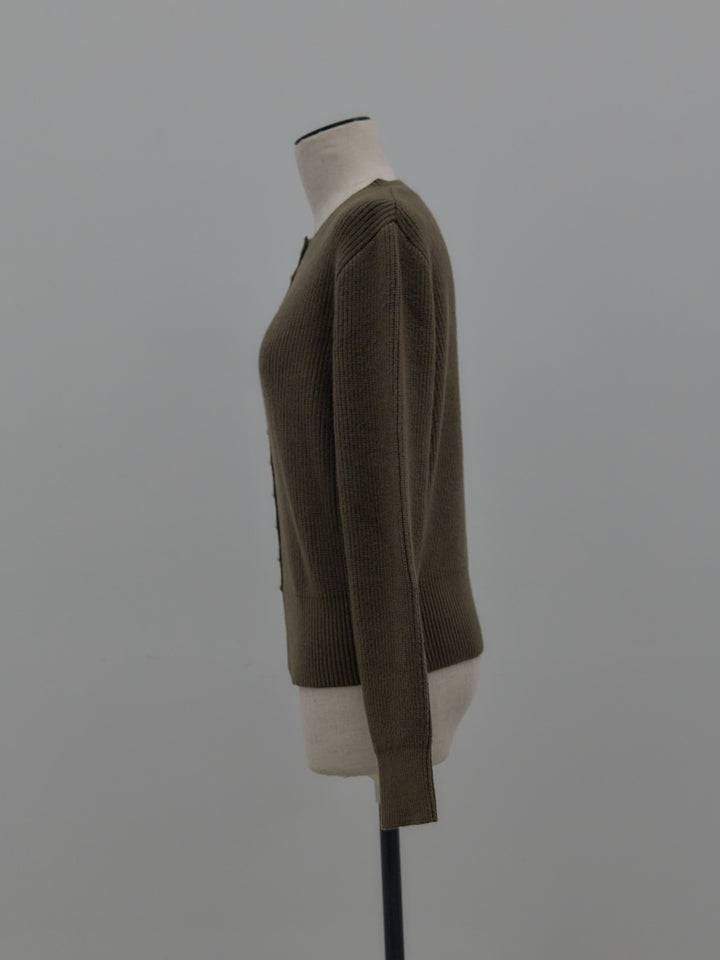 メタルボタンリブニットカーディガン